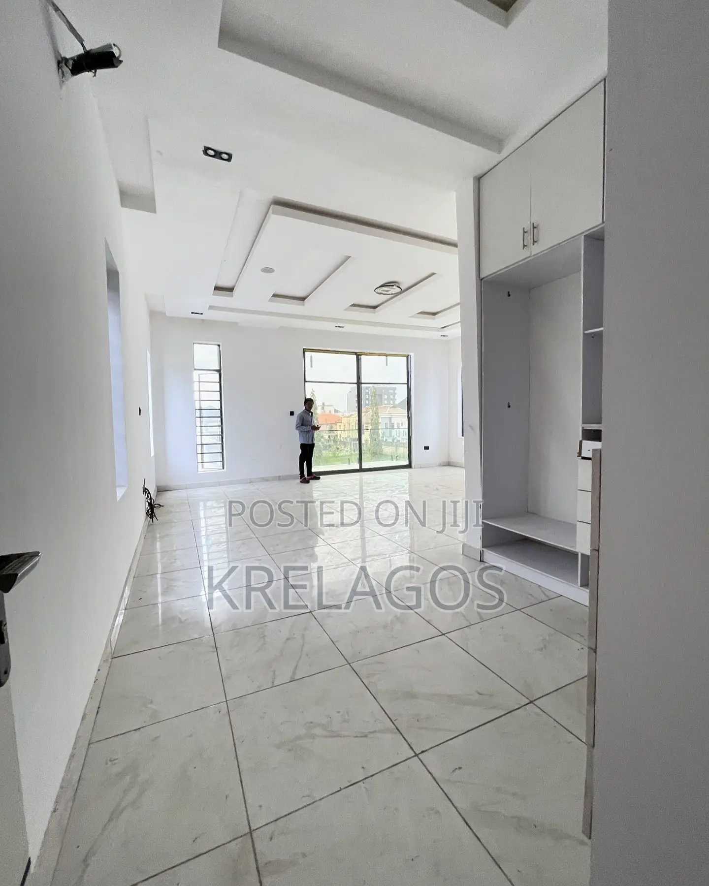 5bdrm Duplex in Osapa london for sale