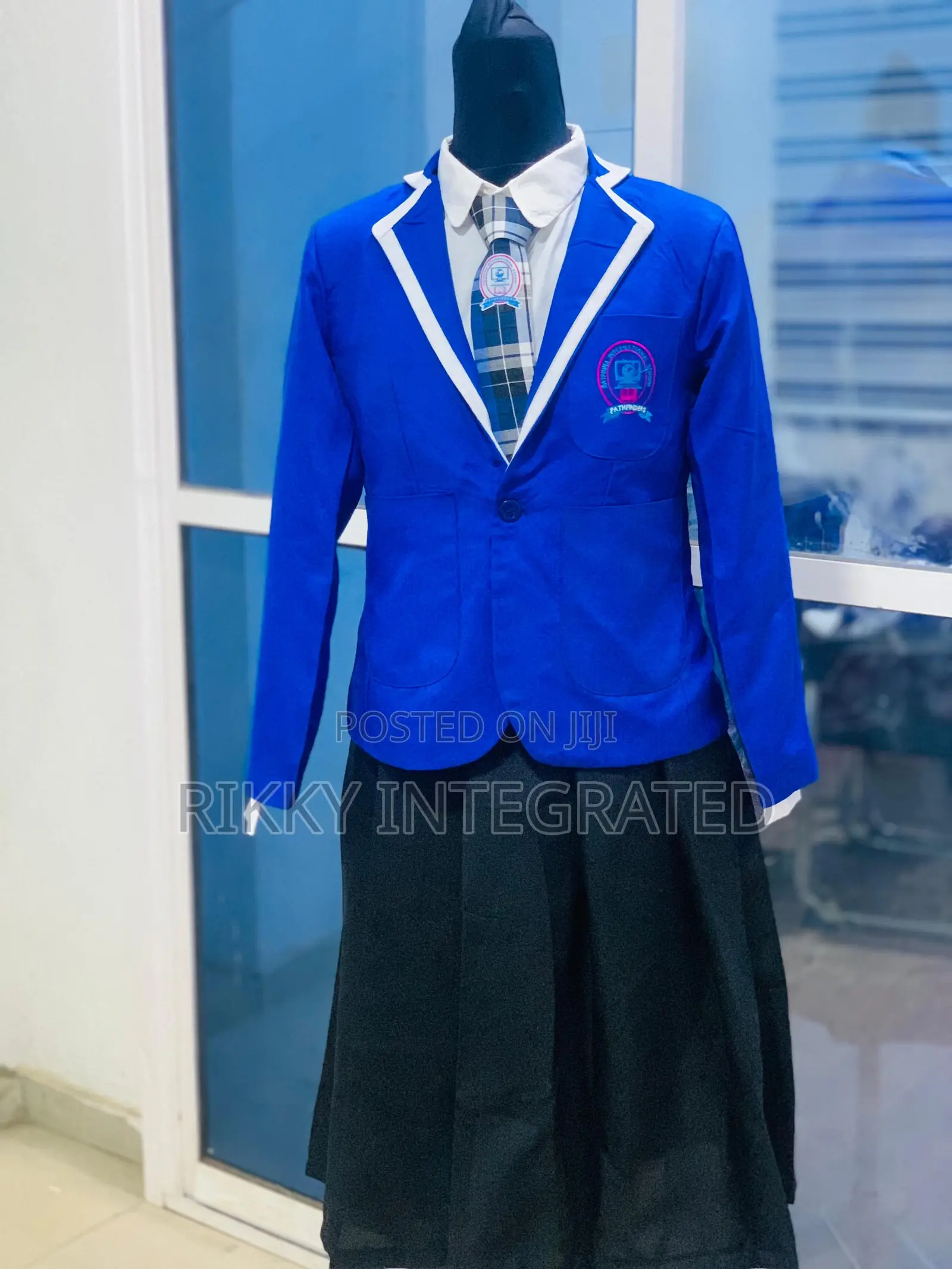 Embroidered and Custom School Uniforms, T-Shirts, Tie