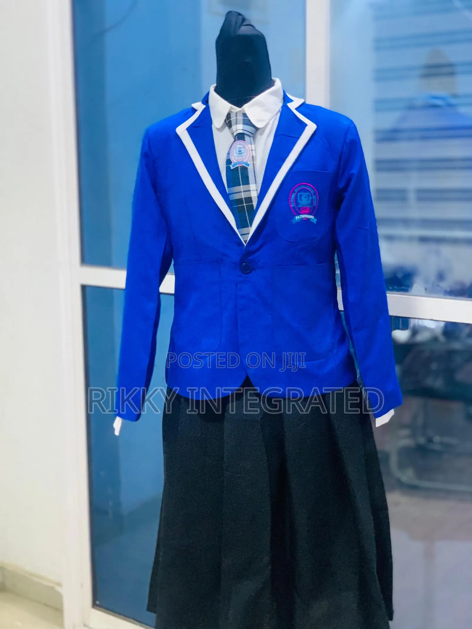 Embroidered and Custom School Uniforms, T-Shirts, Tie