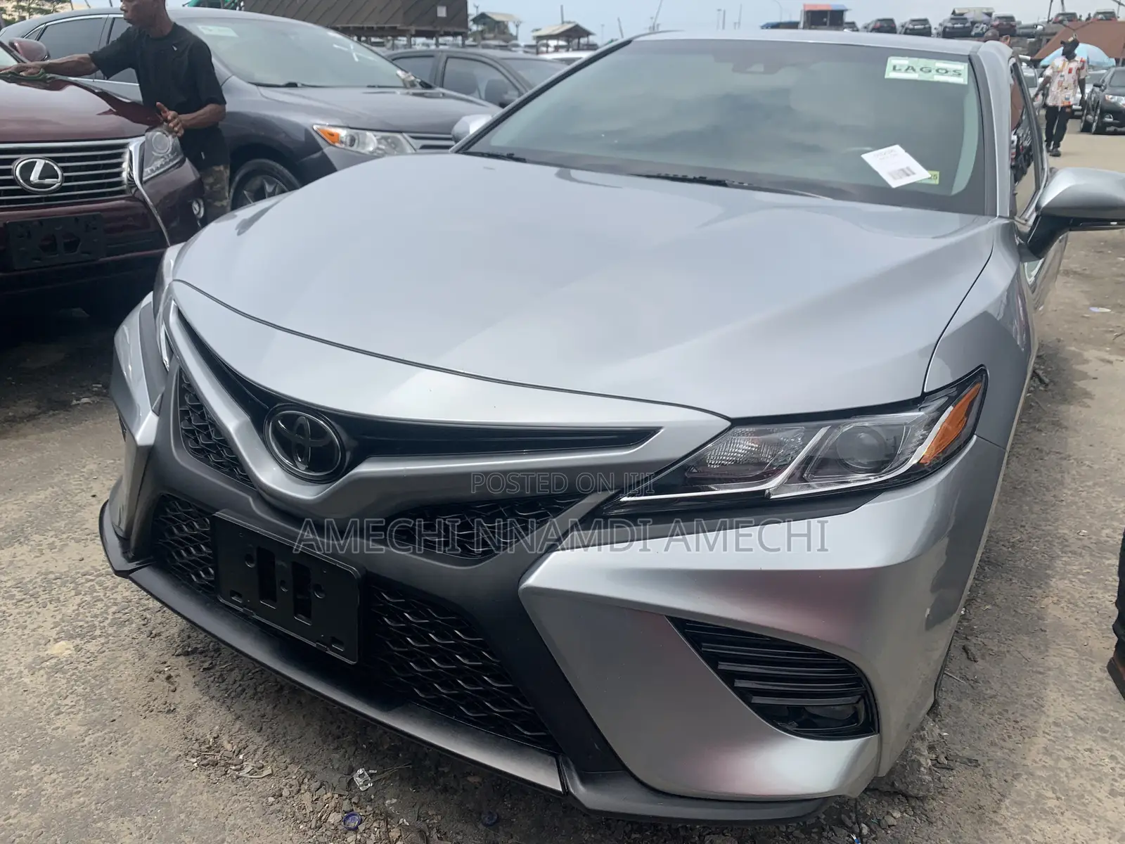 Toyota Camry SE FWD (2.5L 4cyl 8AM) 2018 Gray