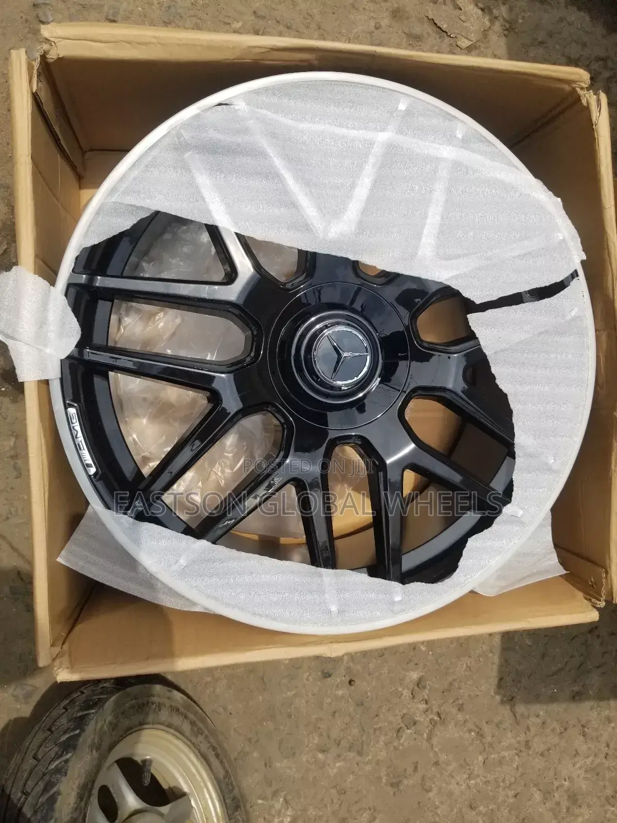 22 Inches Brand New Mercedes Benz Amg Alloyed Rim
