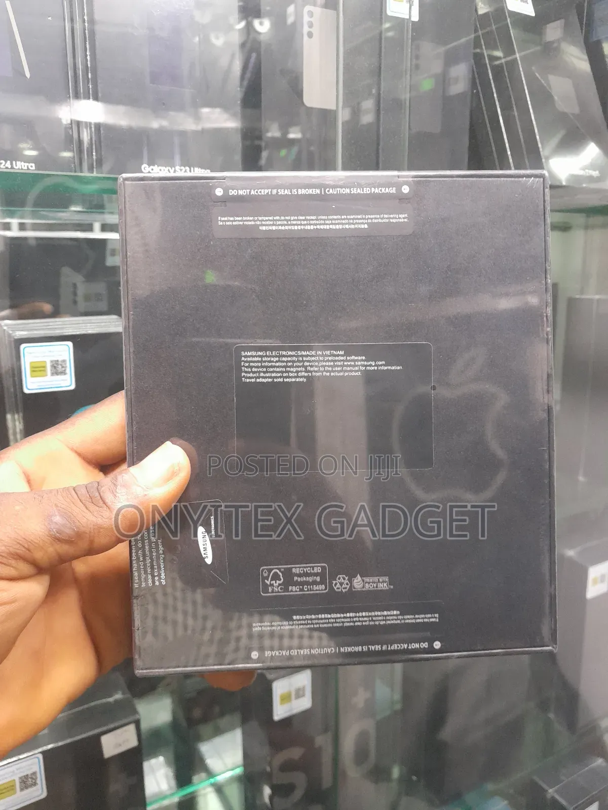 New Samsung Galaxy Fold 512 GB Silver