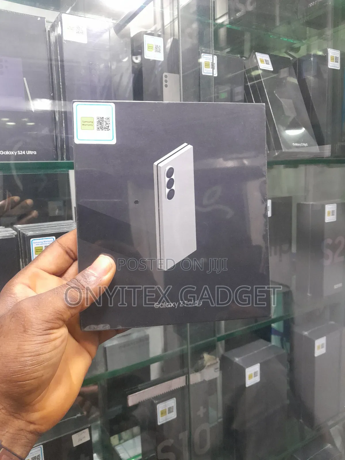 New Samsung Galaxy Fold 512 GB Silver