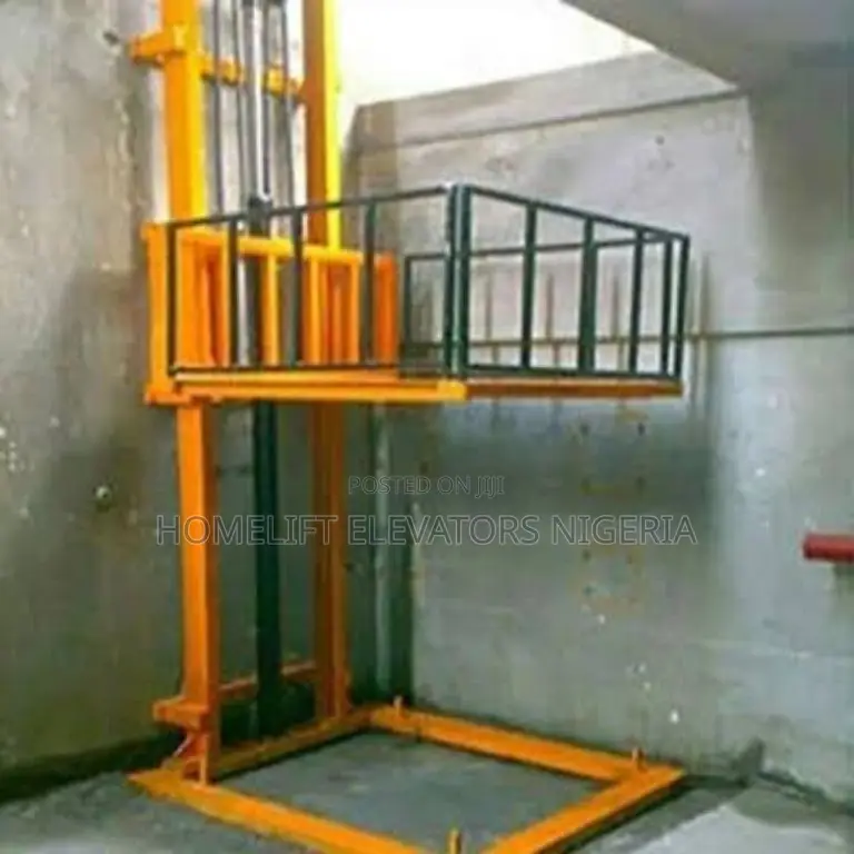 Moving Goods Lift for Warehouse