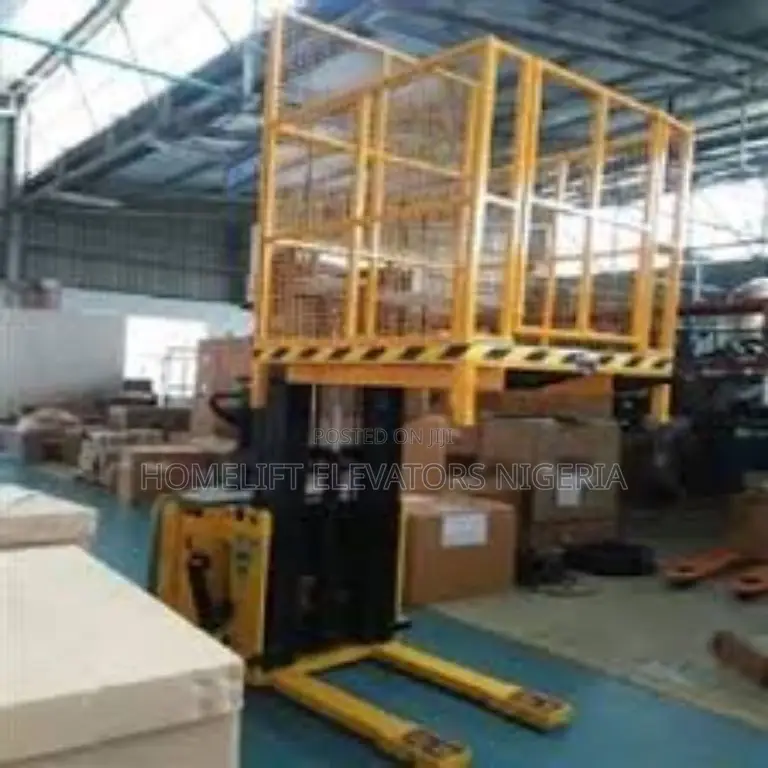 30 Feet Material Handling Lift