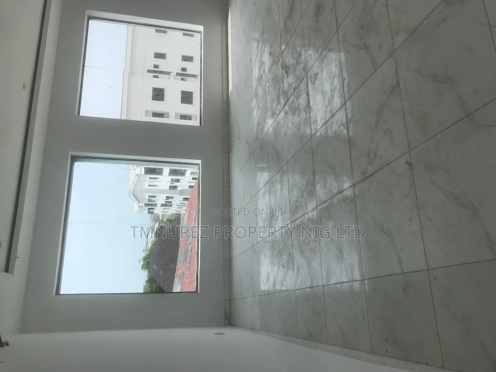 Showroom for Rent at Orchid Roundabout