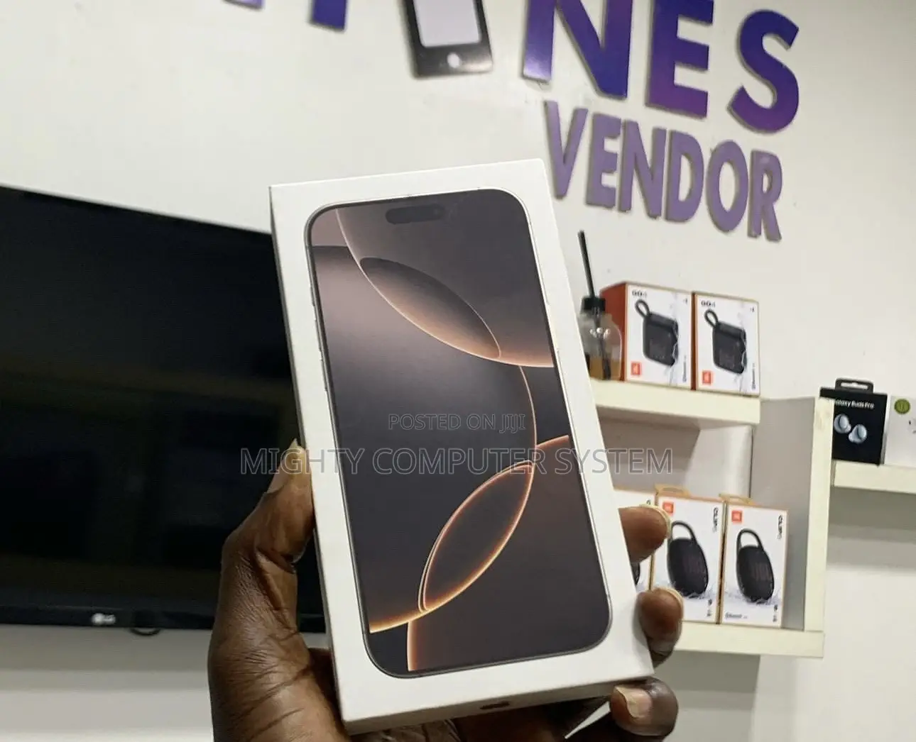 New Apple iPhone 16 Pro Max 256 GB Gold