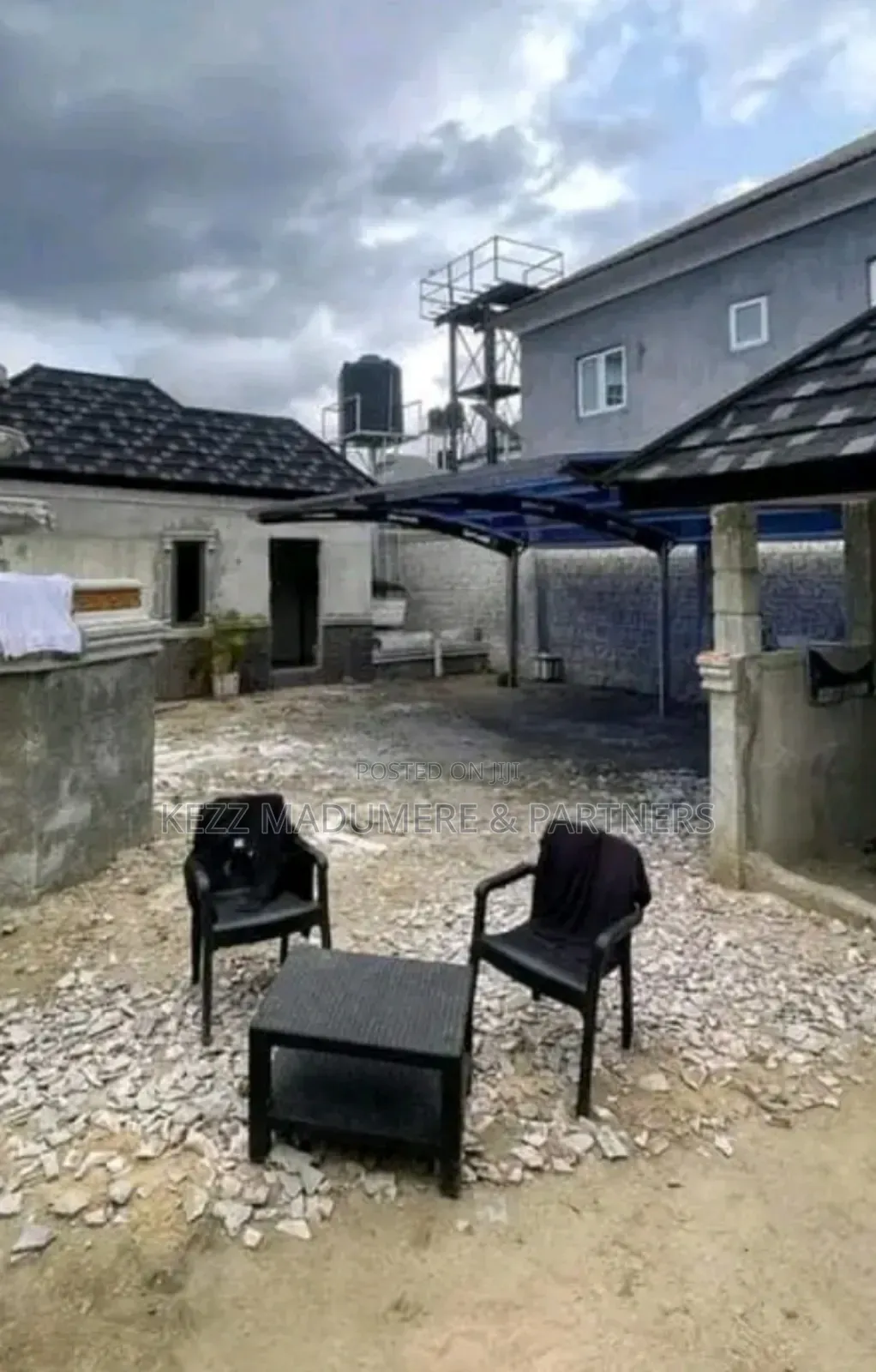 3bdrm Bungalow in Radio Estate ,Nta for sale
