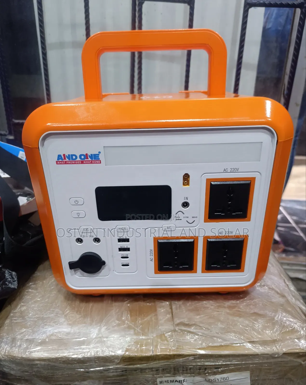 1200w Solar Generator With 50w Solar Panels 3pics