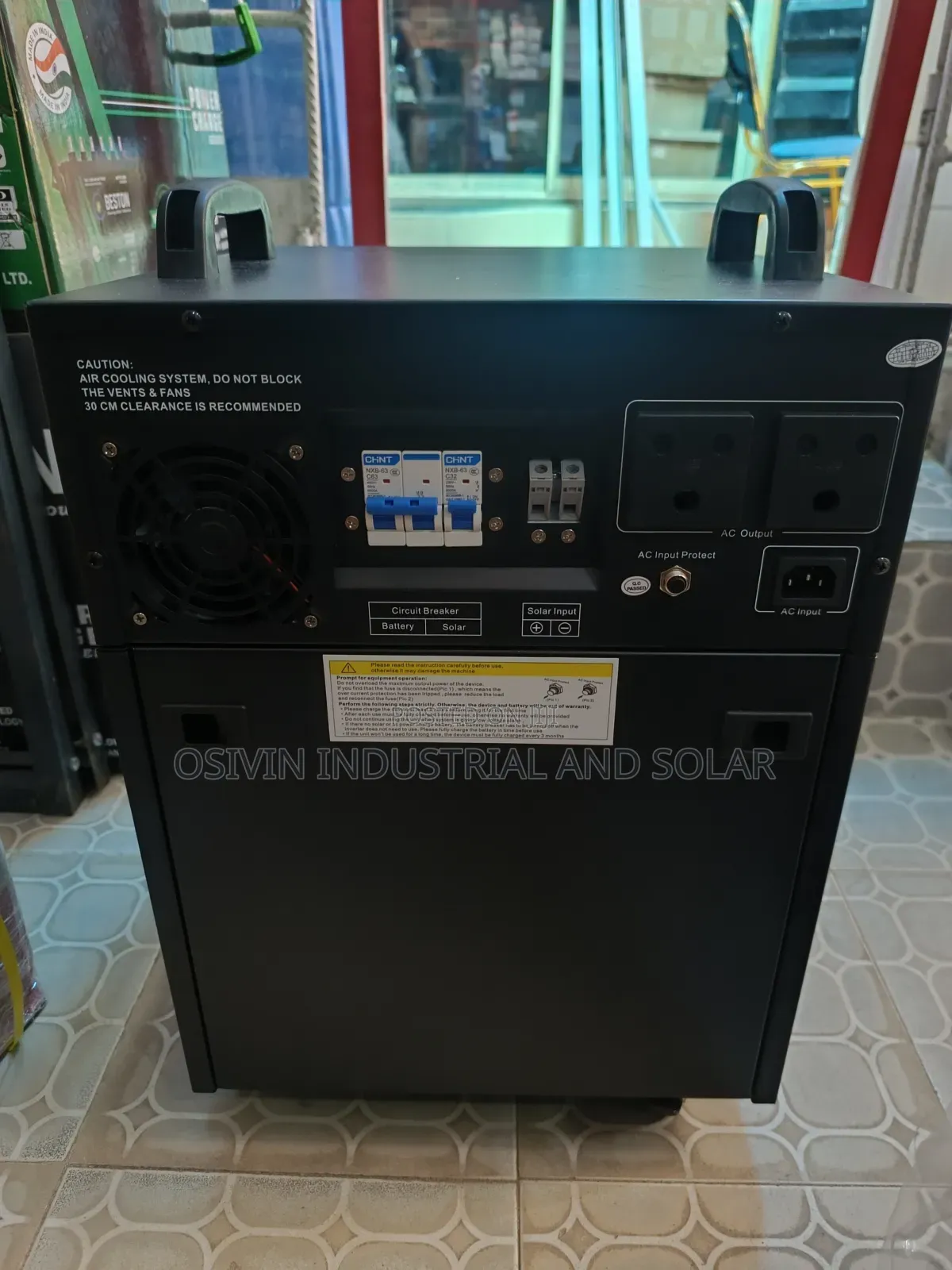 2000w Solar Generator With 2pics of 300w Solar Panels