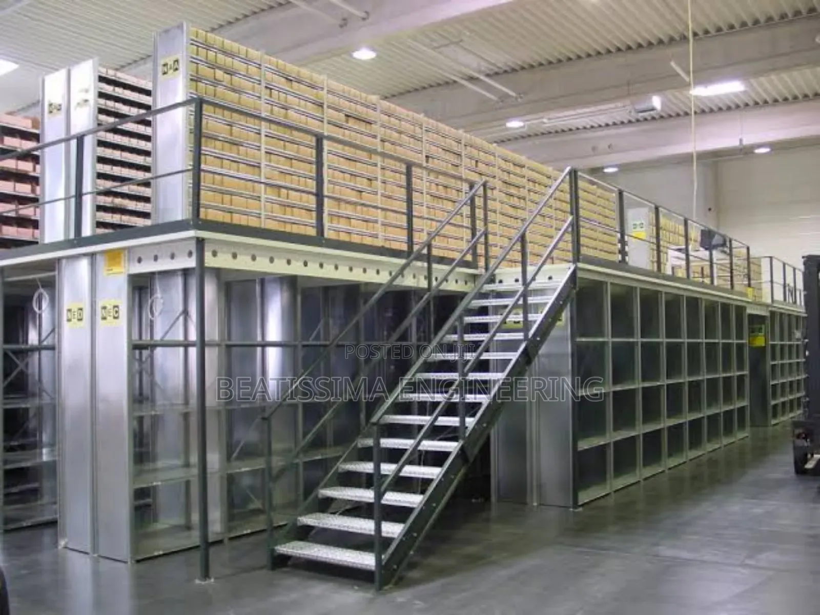 Warehouse Storage Rack With Conveyor and Stairs