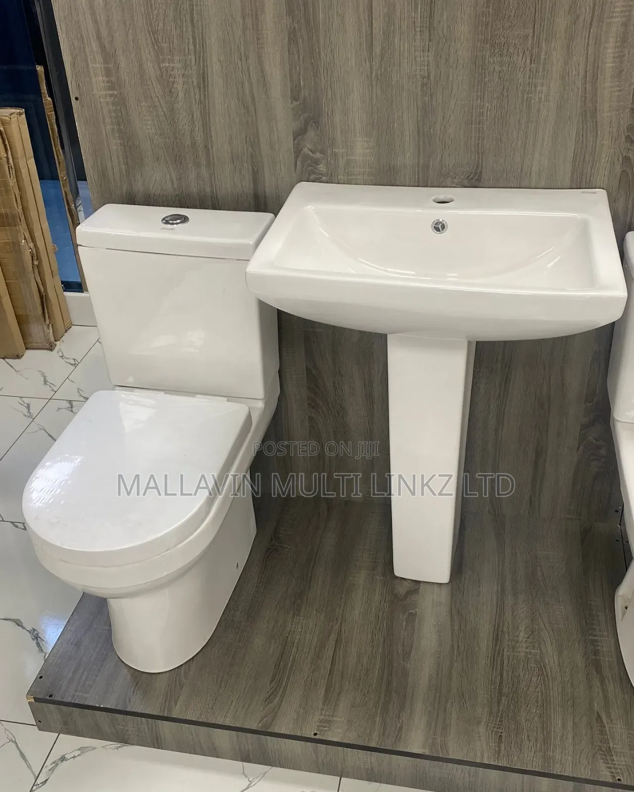 Complete Set Toilet Seats With Basins