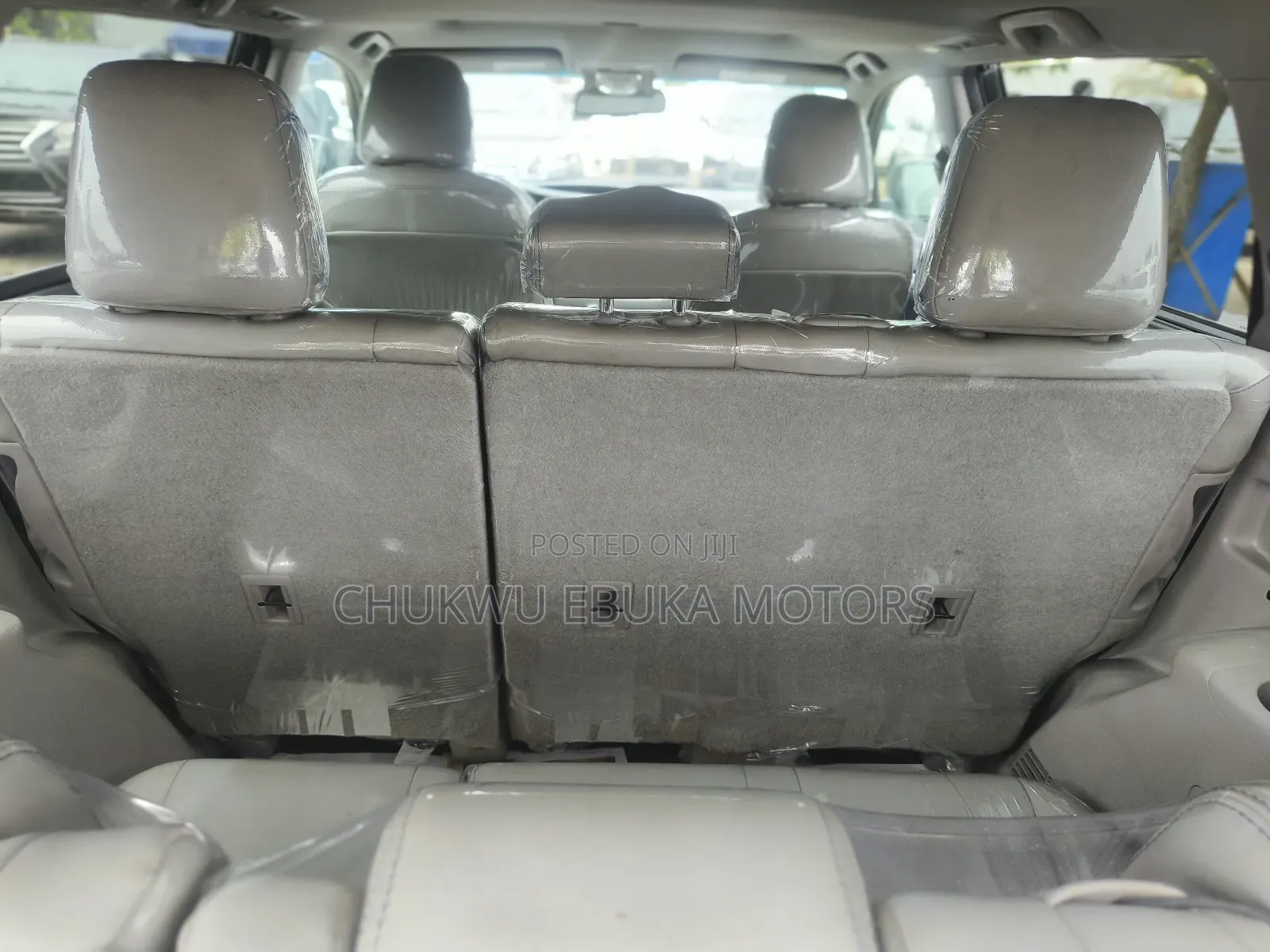 Toyota Highlander XLE 4x4 V6 (3.5L 6cyl 8A) 2017 Gray