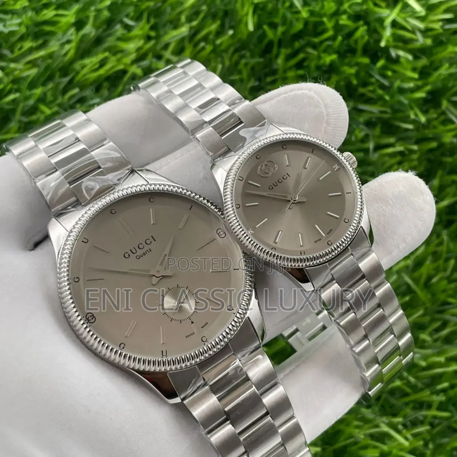 Unisex Luxury Wristwatches Gucci Available in Store