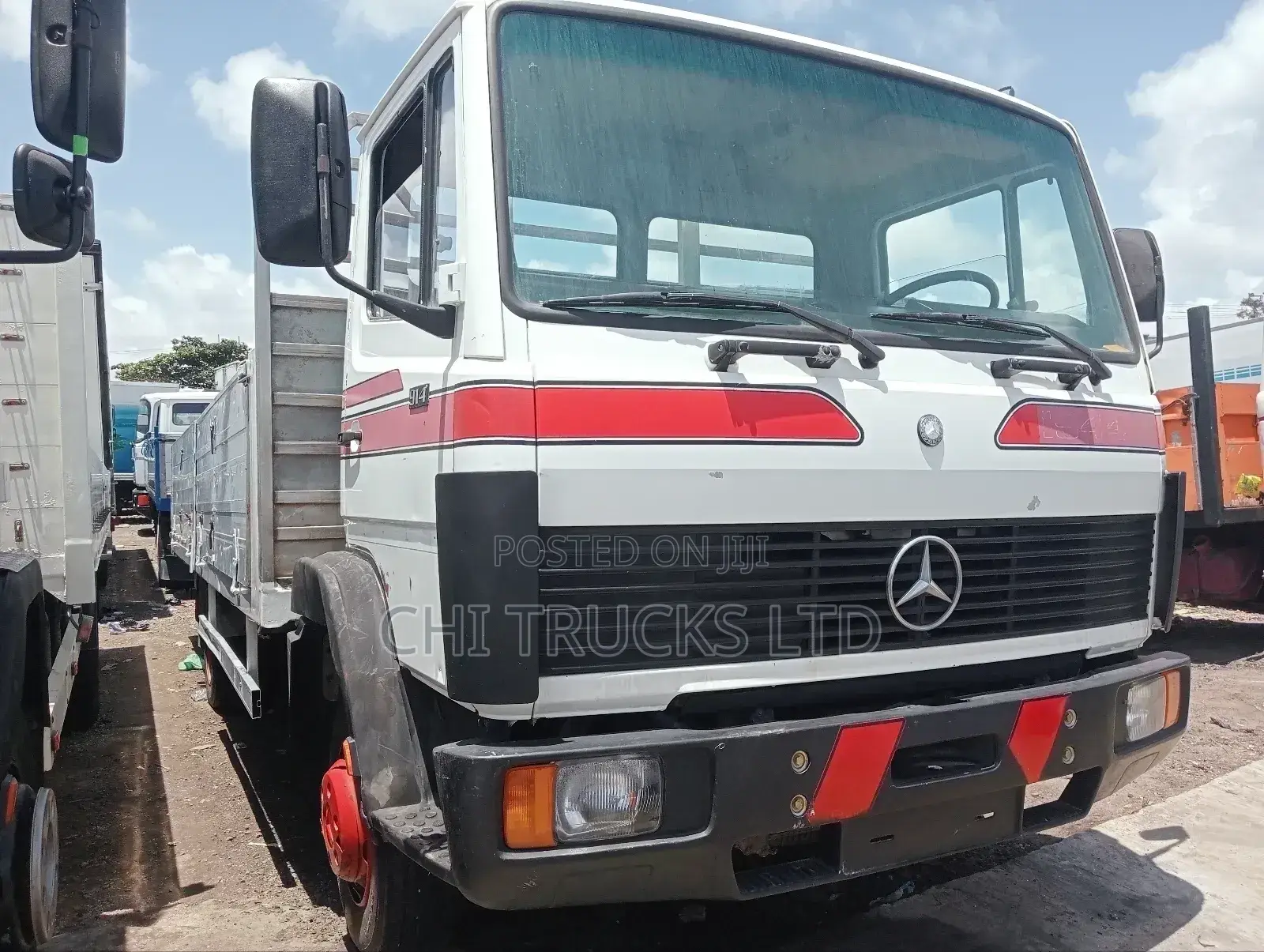 Mercedes-Benz Pickup 2000 White
