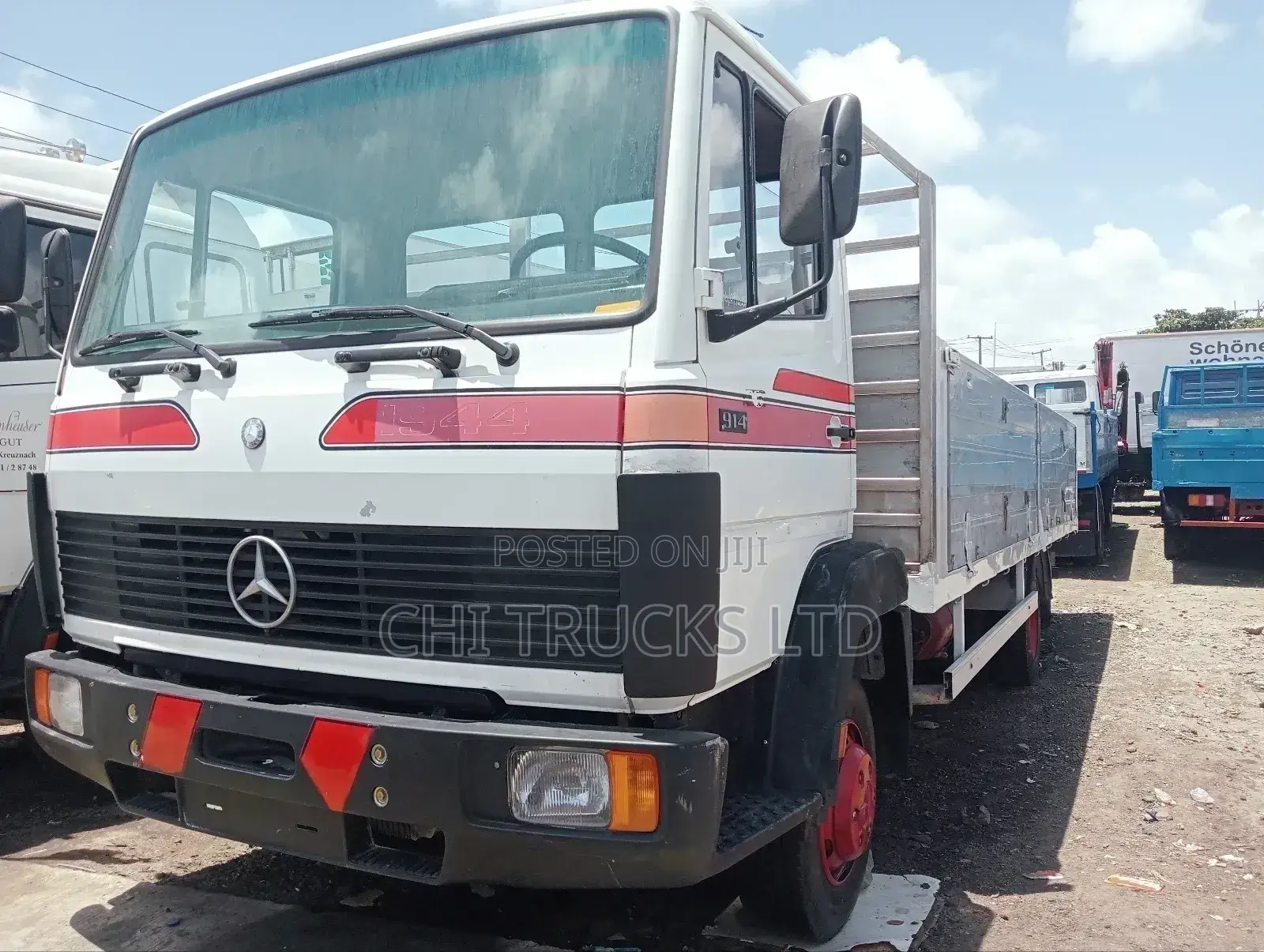 Mercedes-Benz Pickup 2000 White