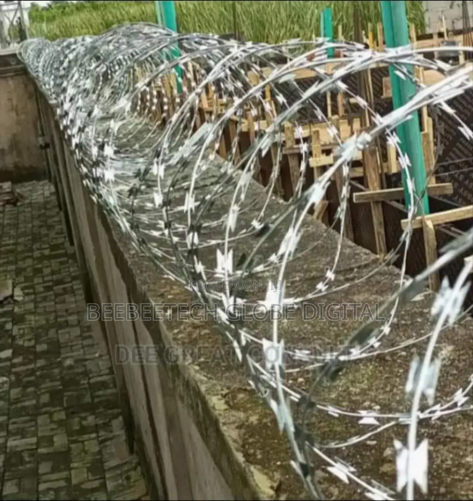 Razor Blade Barbed Wire/ Electric Fence Installation in Aba