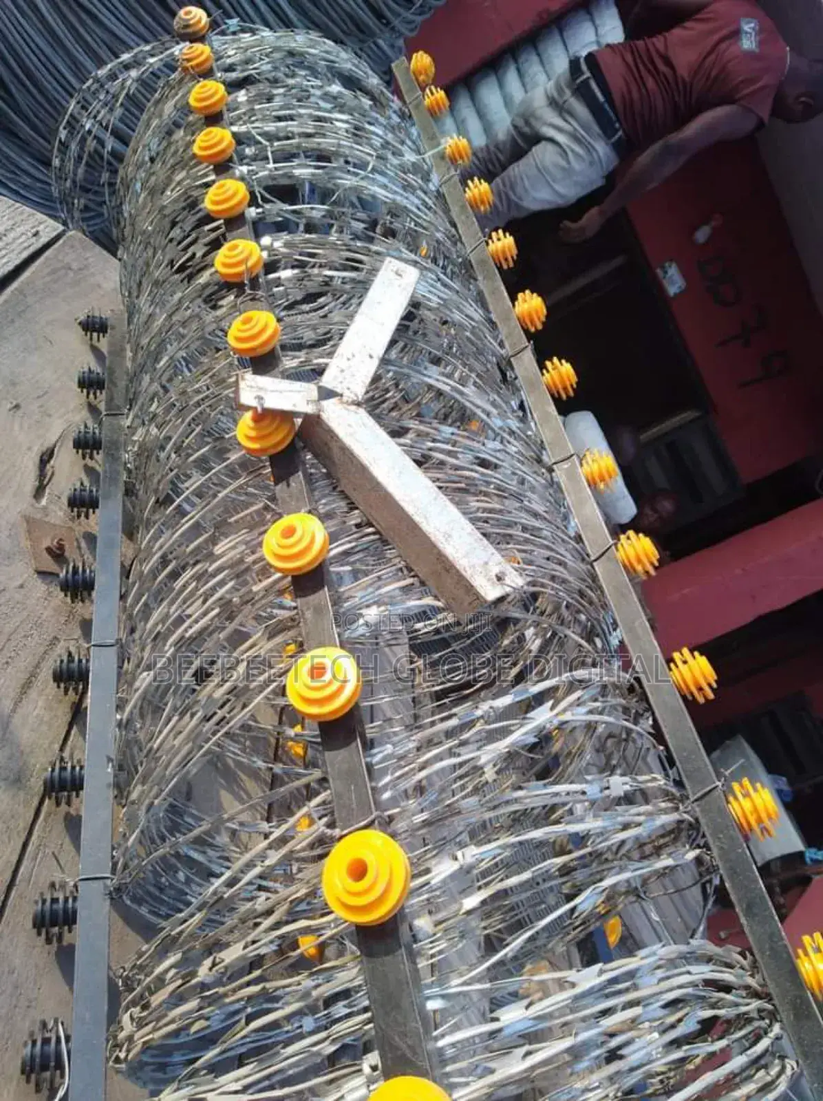 Razor Blade Barbed Wire/ Electric Fence Installation in Aba