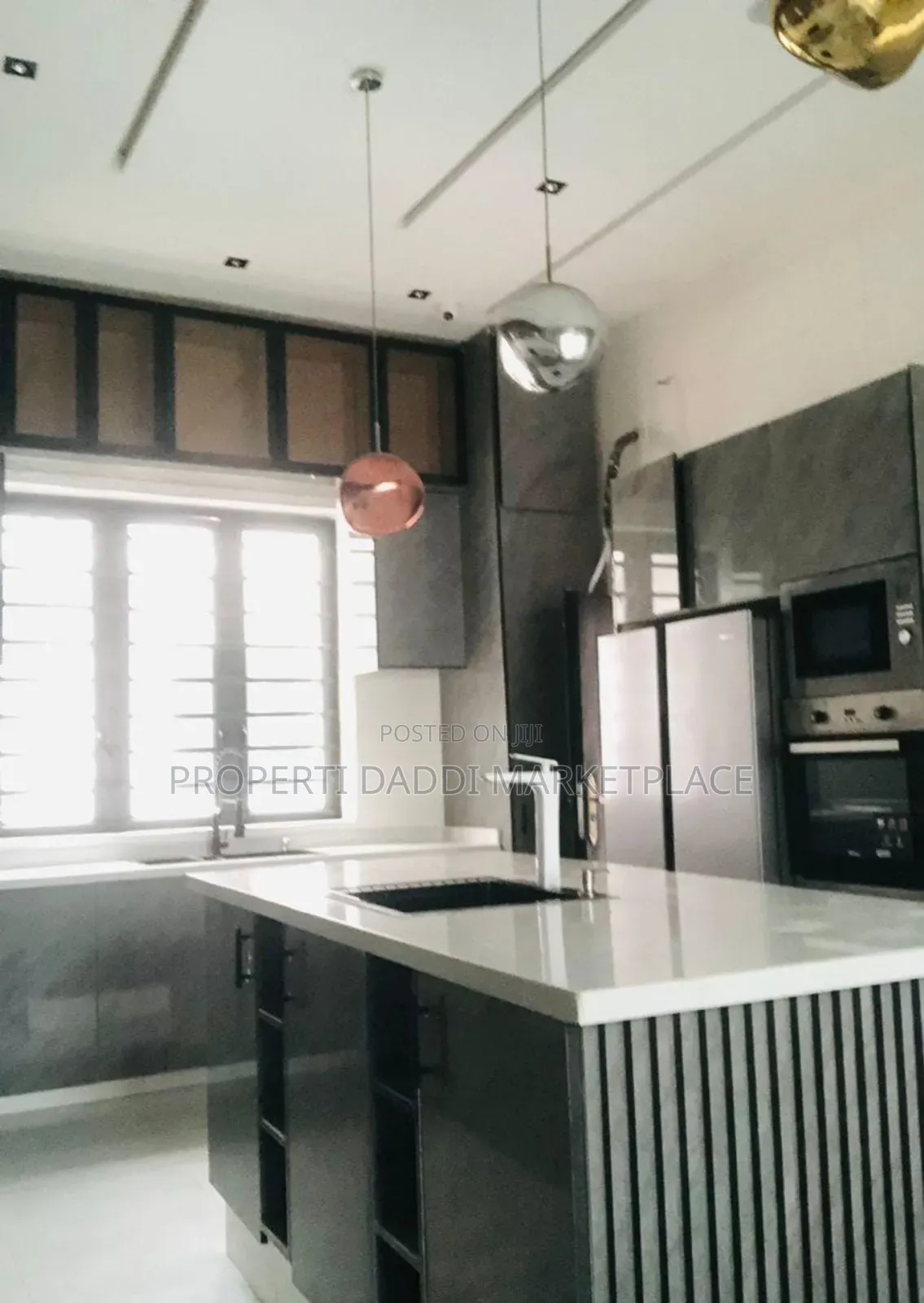 7bdrm Duplex in Megamond Estate, Lekki for sale