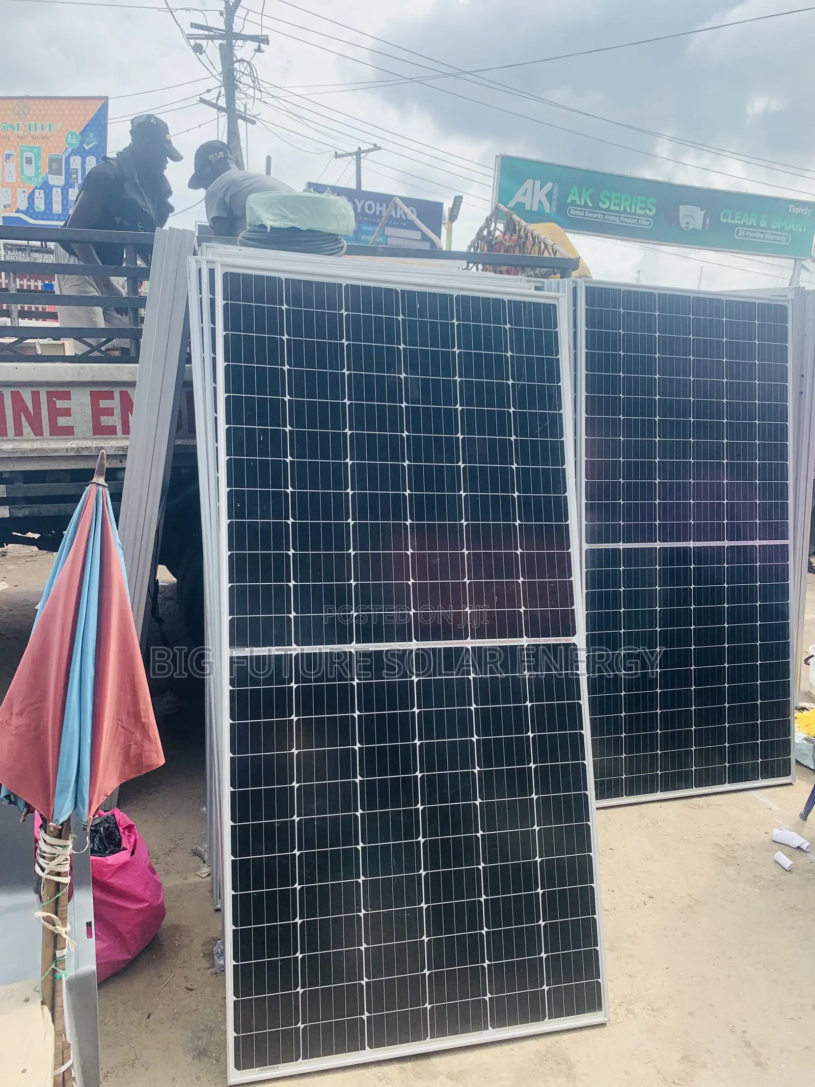 600w Canadian Solar Panel 144c