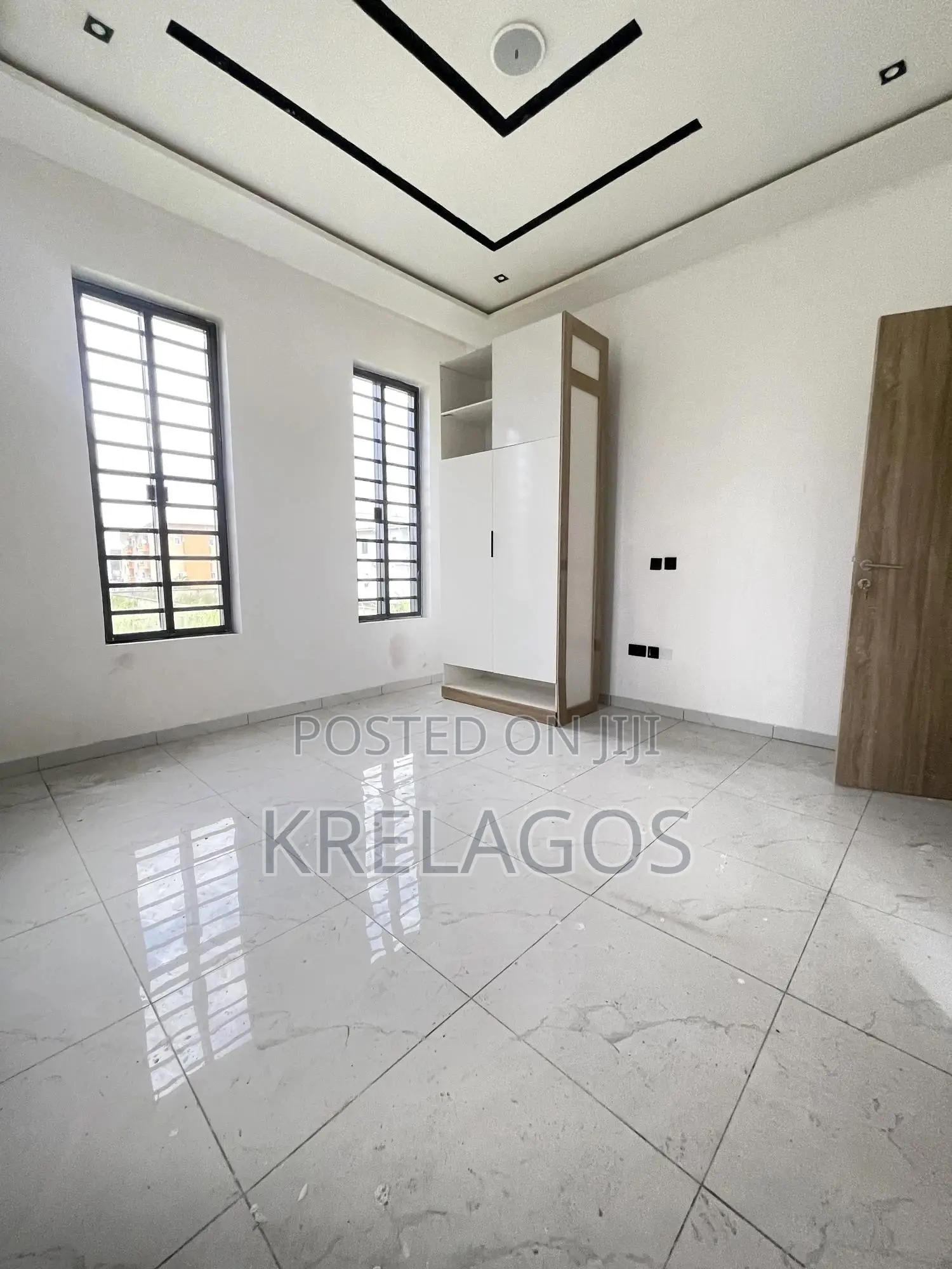 3bdrm Apartment in Lekki for sale