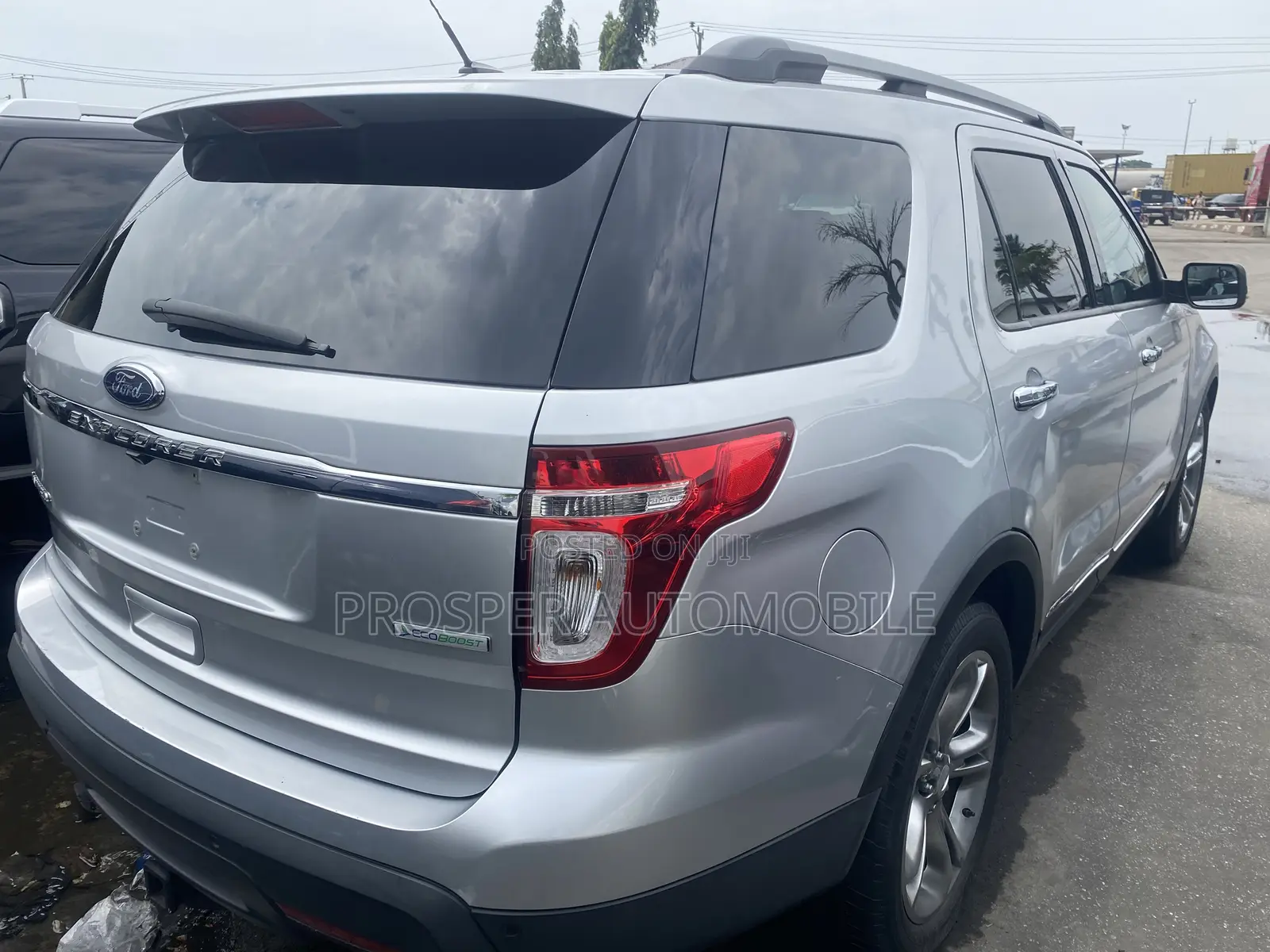 Ford Explorer 2013 Silver