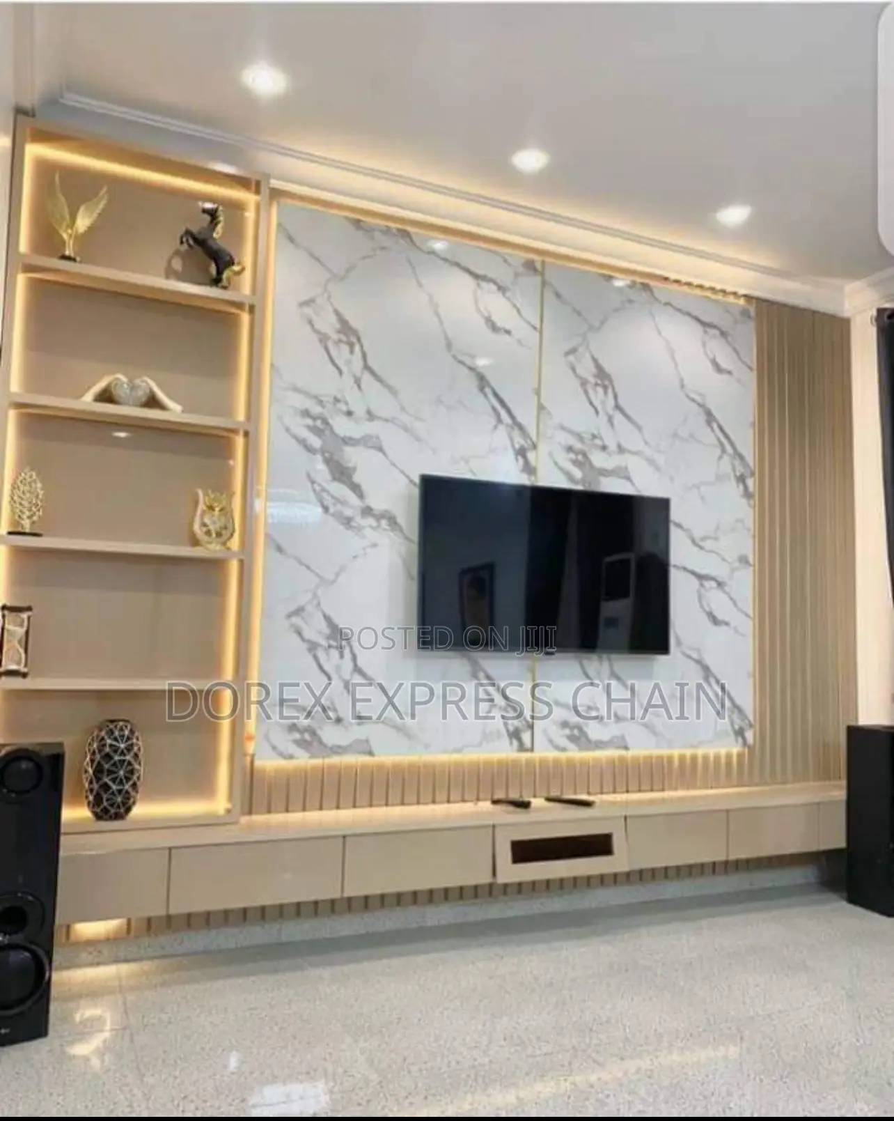 High-end Tv Console With Sides And Storage Space