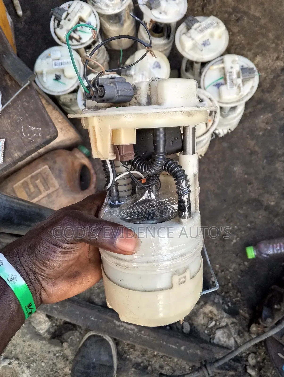 Renault Logan Pump