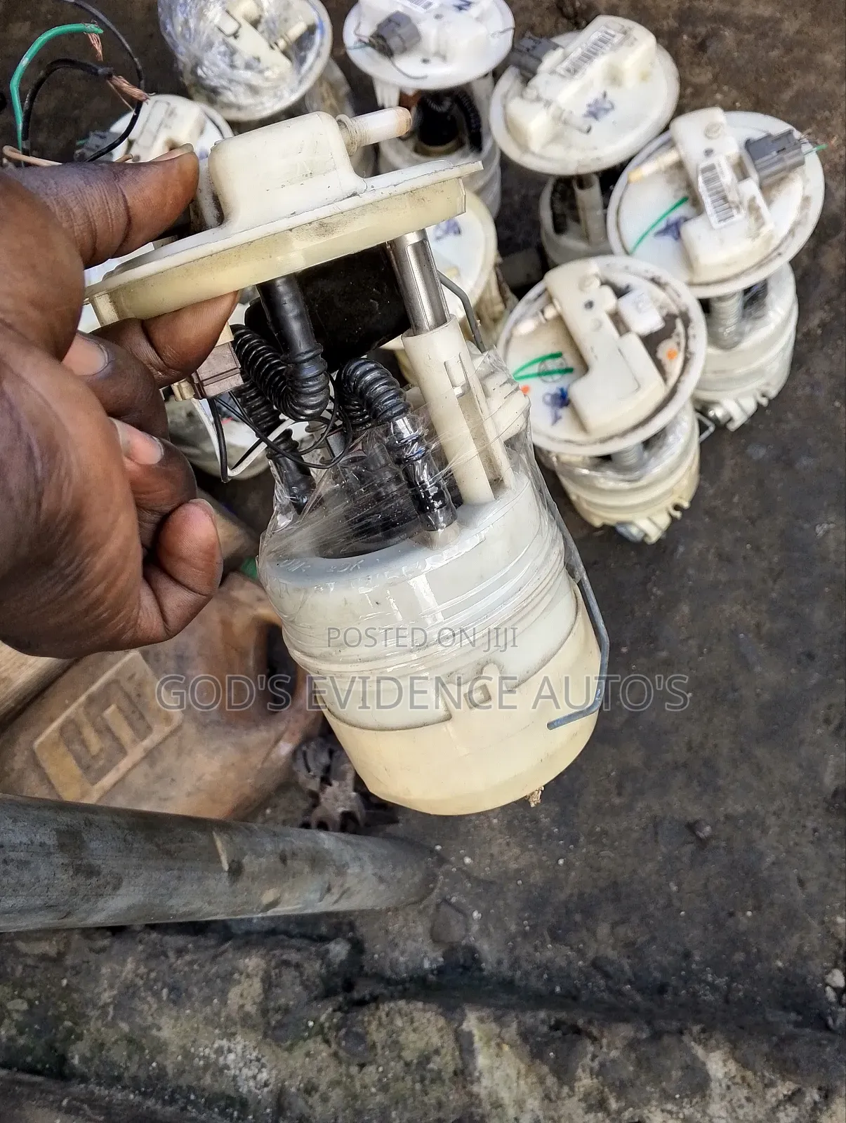 Renault Logan Pump