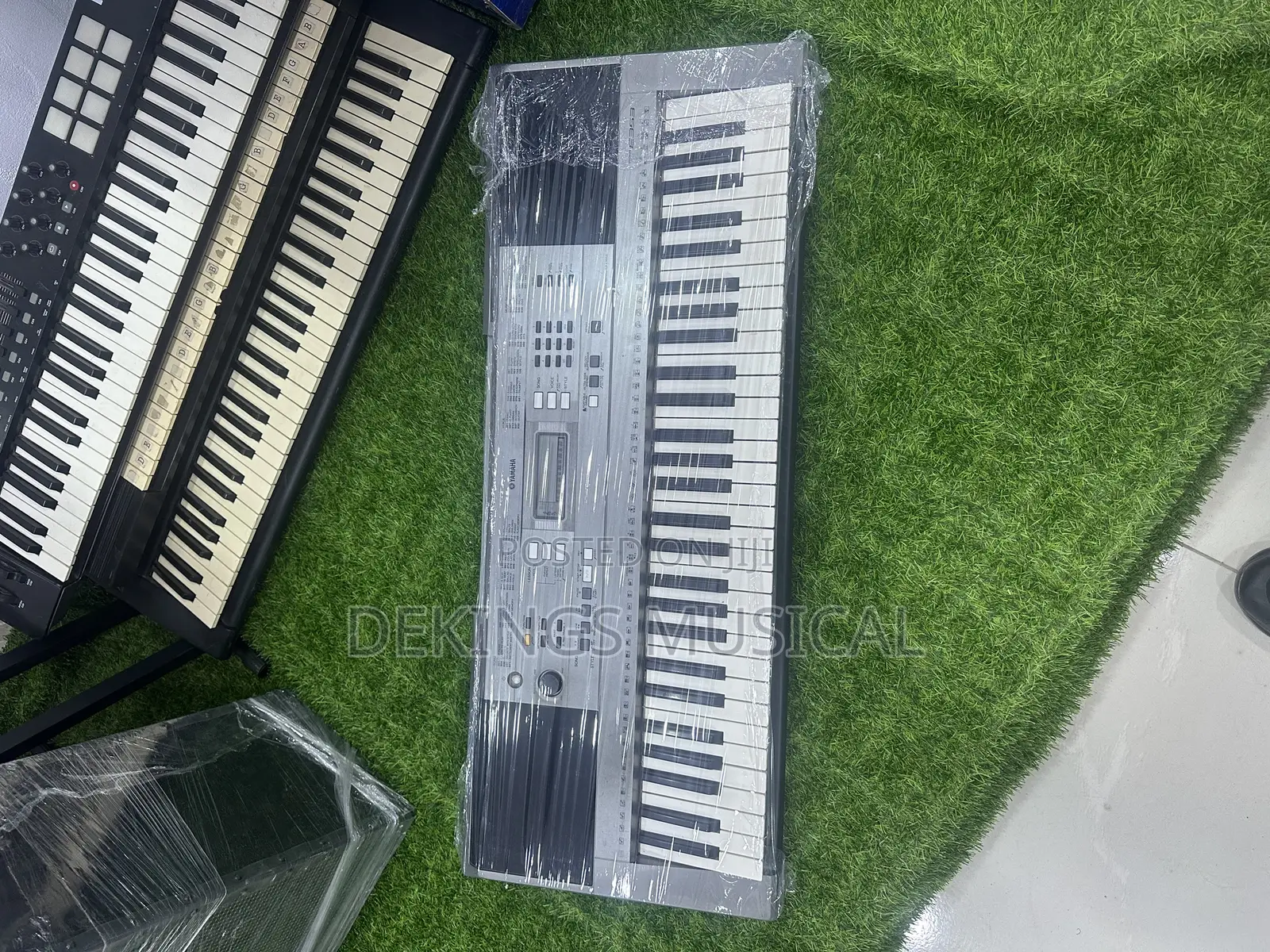 Yamaha Keyboard Model PSR E 353