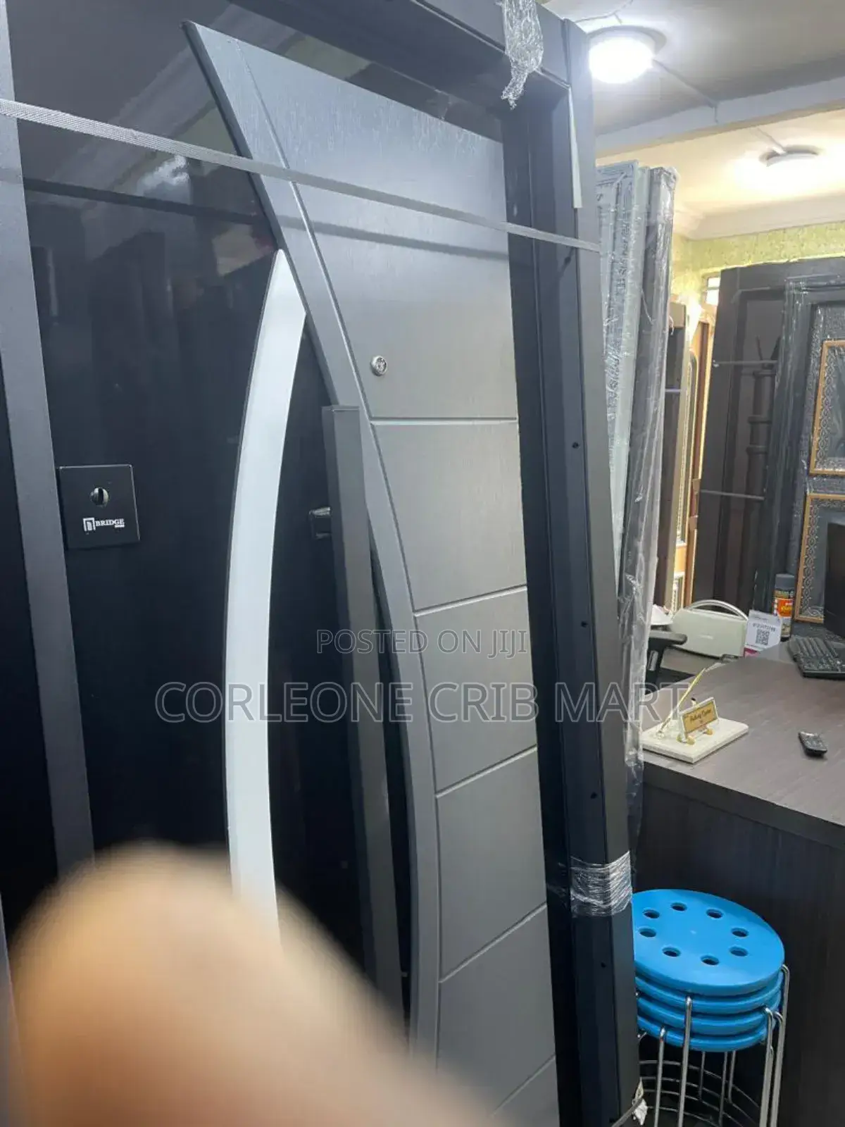 4 Feet Luxury Door