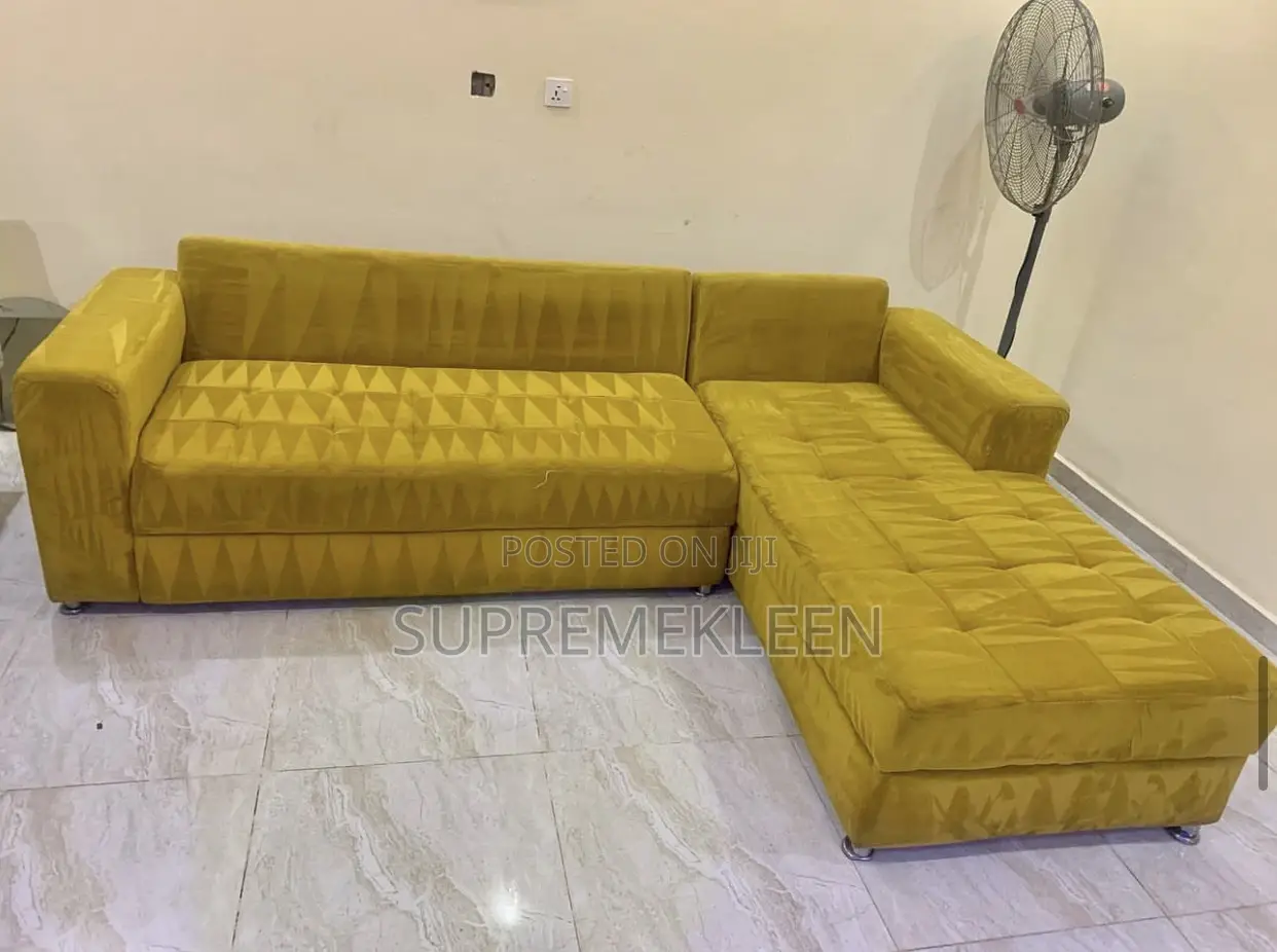 Very Detailed Upholstery Chair House Cleaning Service