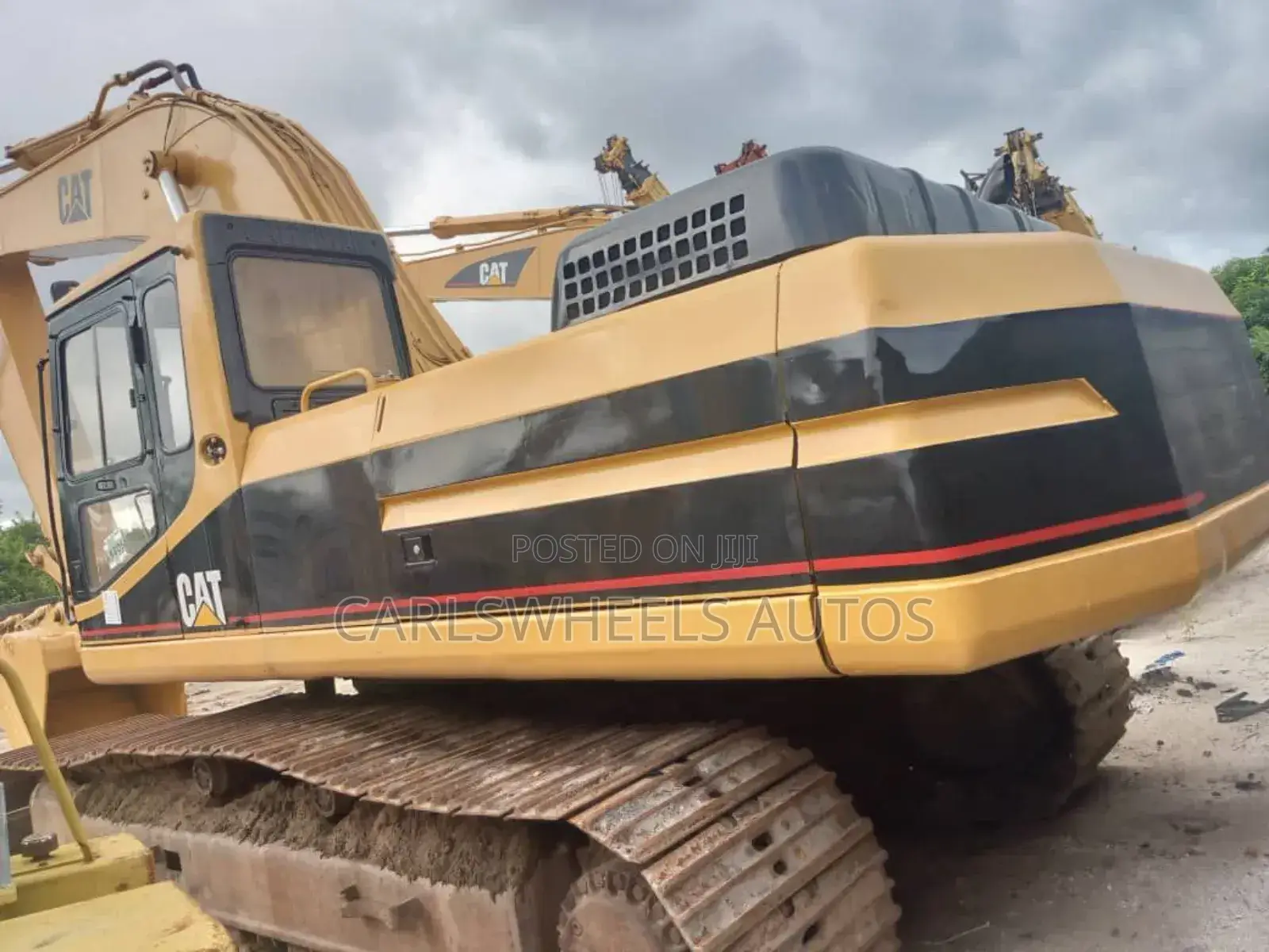 Foreign Used 330L Caterpillar Excavator