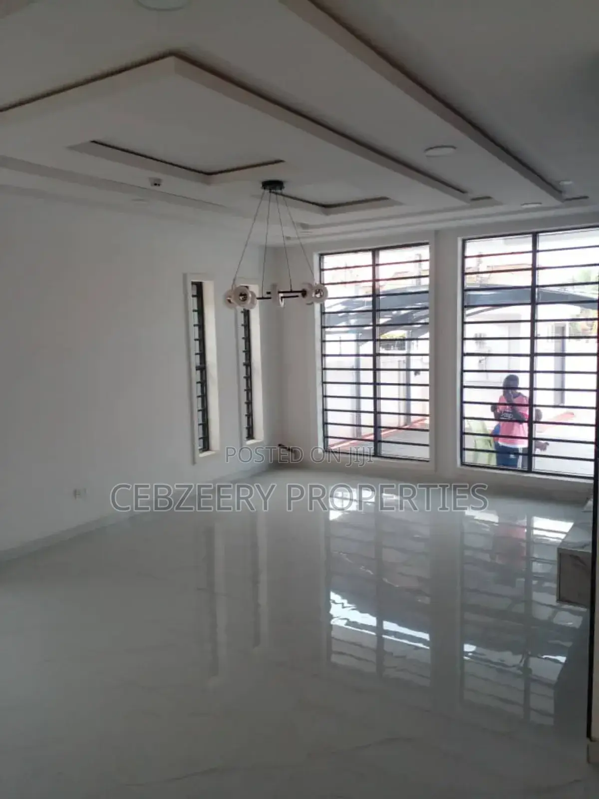 5bdrm Duplex in Omole for sale