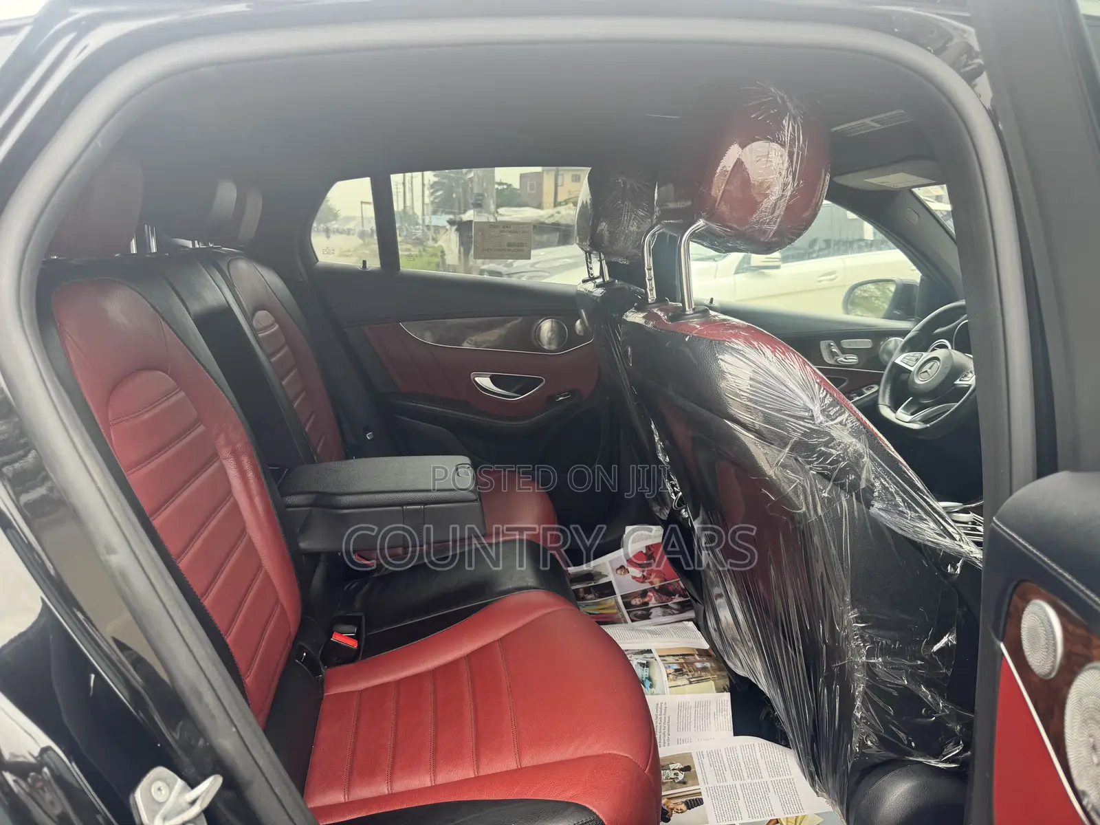 Mercedes-Benz C300 2017 Black