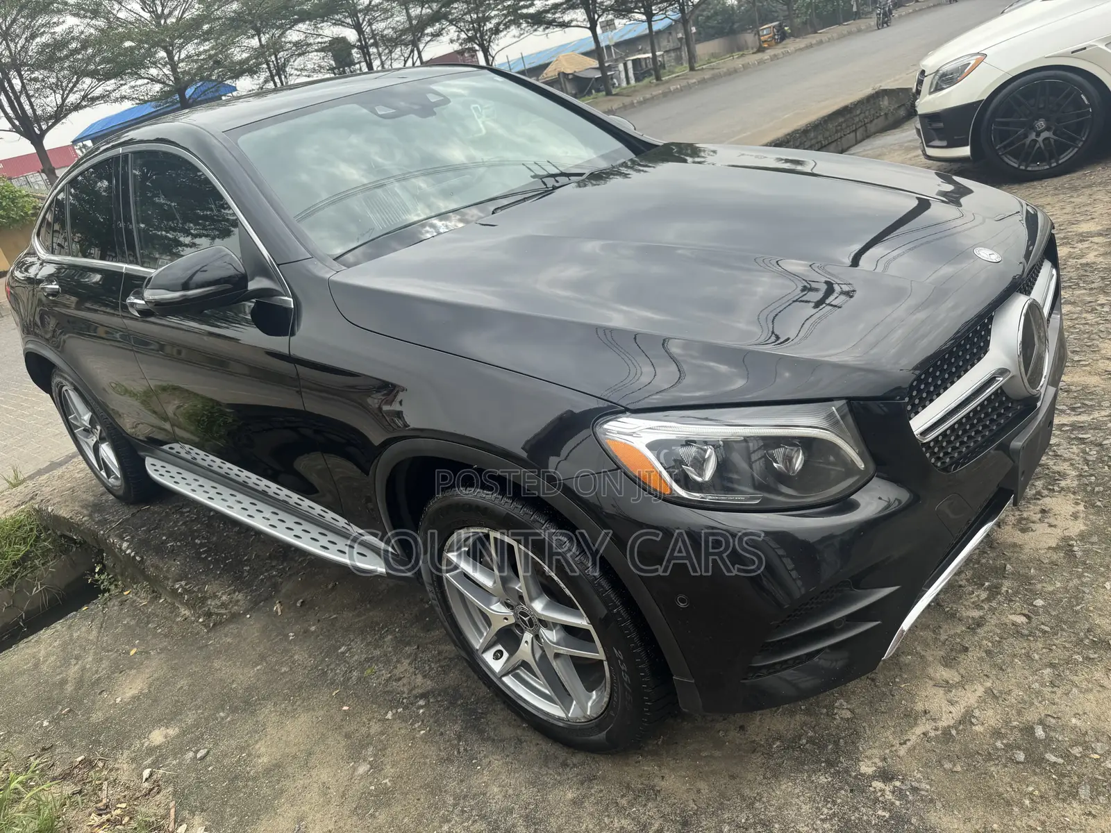 Mercedes-Benz C300 2017 Black