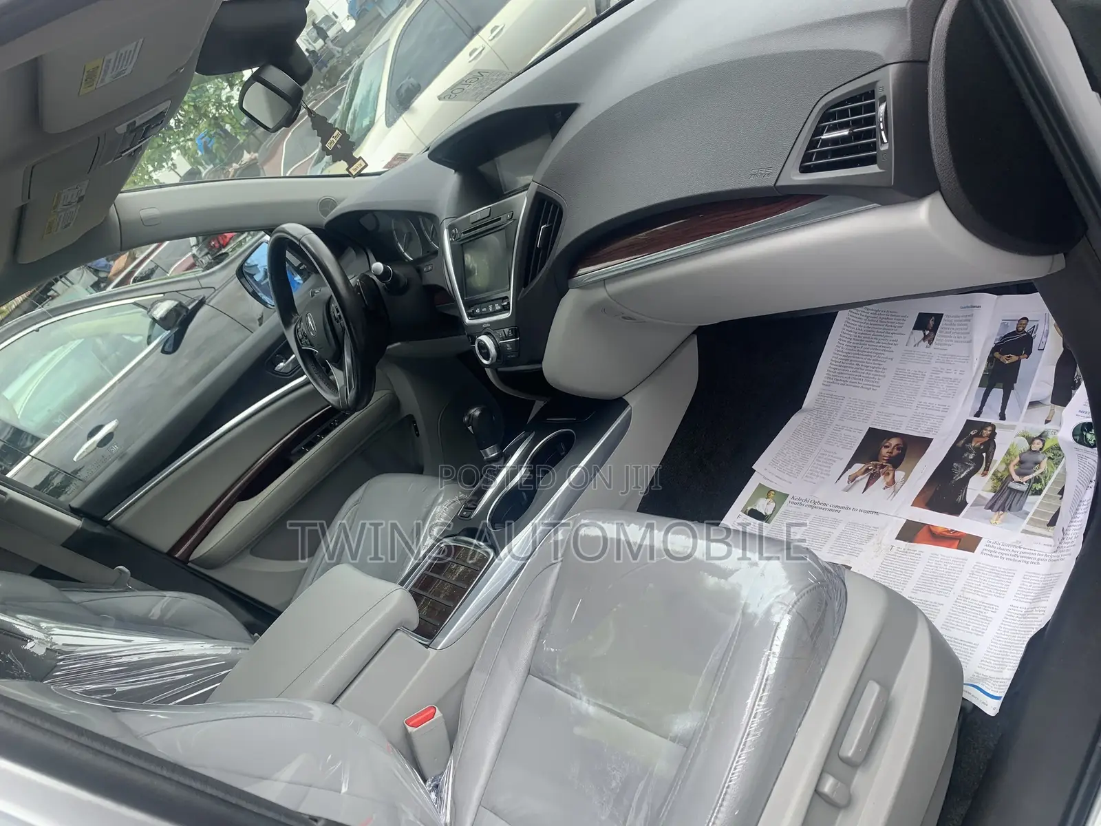 Acura MDX Advance and Entertainment Packages 4dr SUV (3.5L 6cyl 6A)