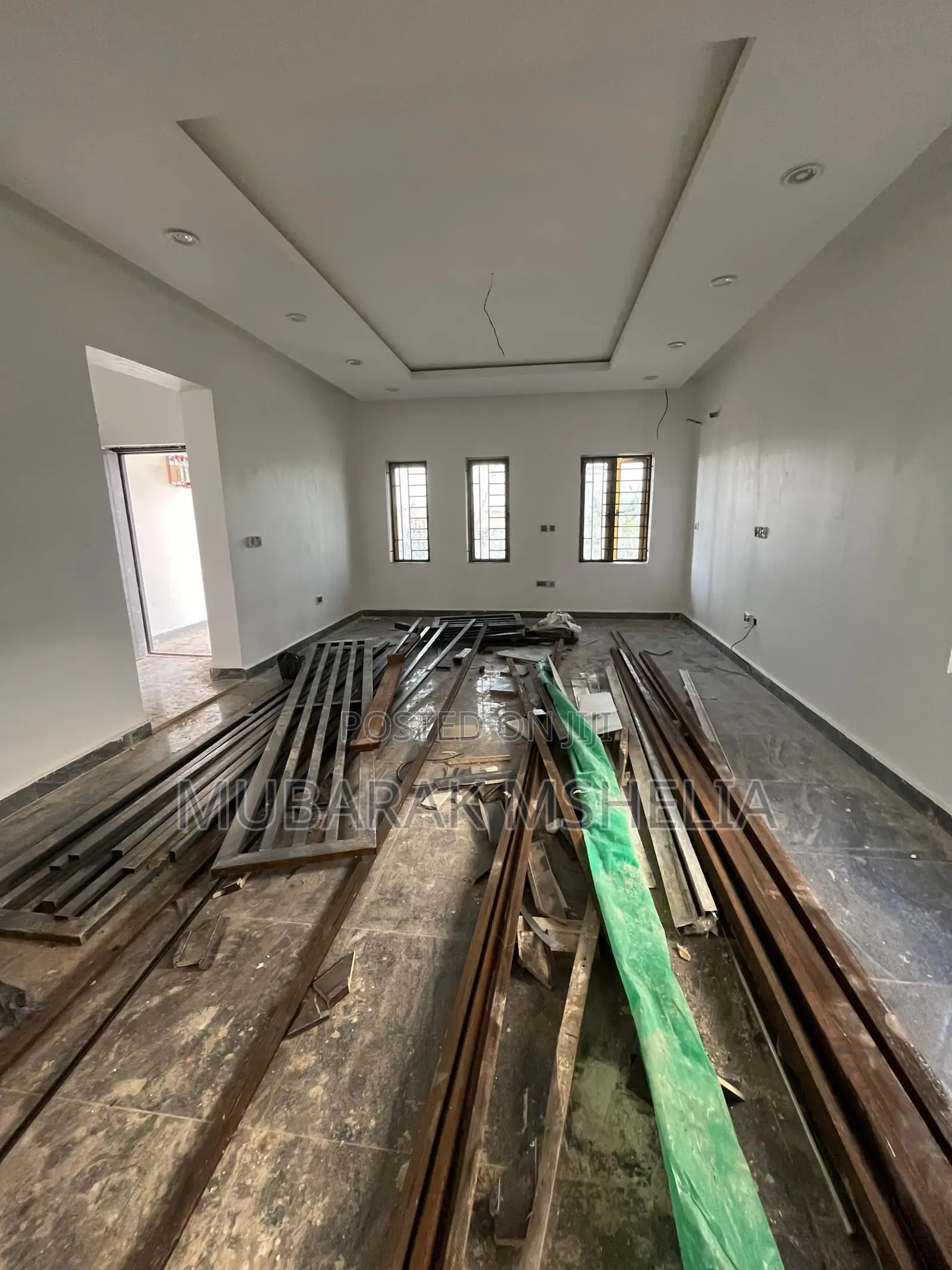 4bdrm Duplex in Life Camp for sale