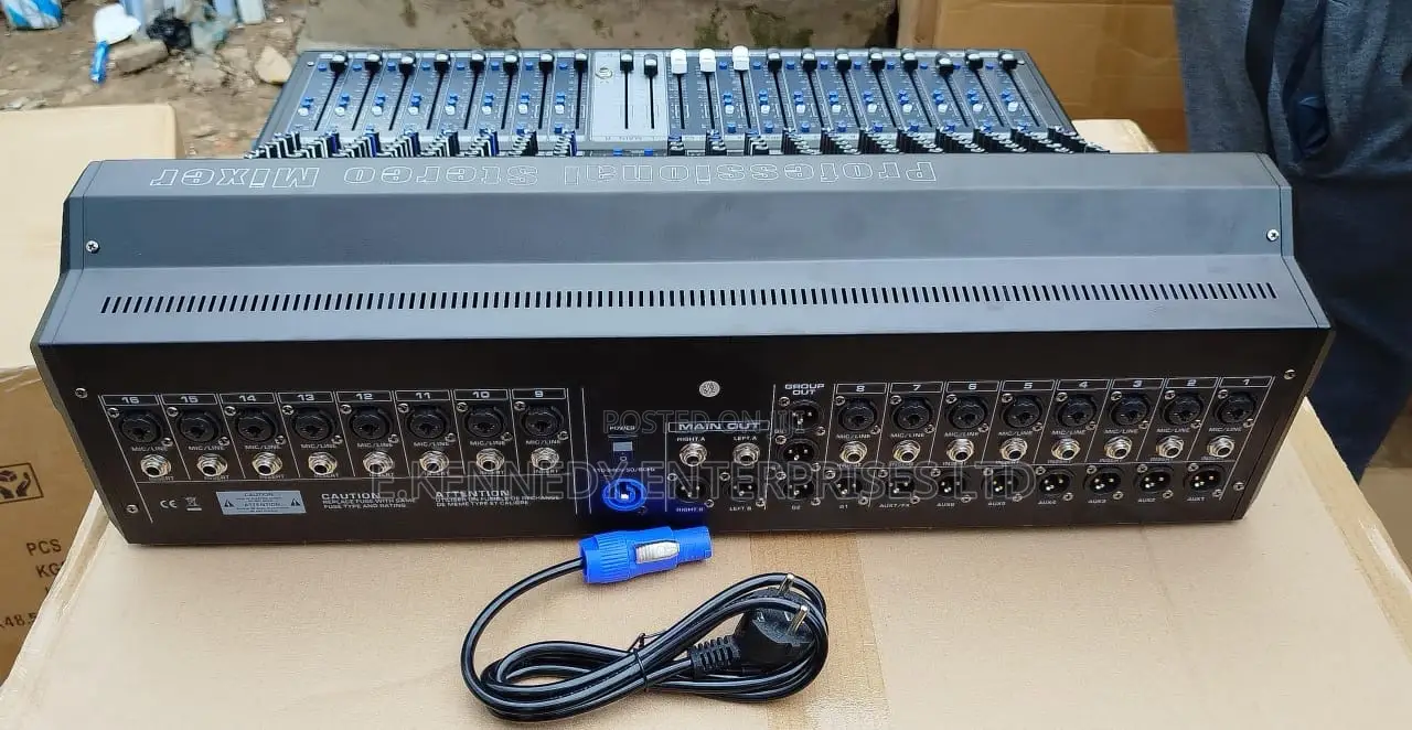 Professional 16 Channels Mixer With 7 Auxiliaries/4 Group