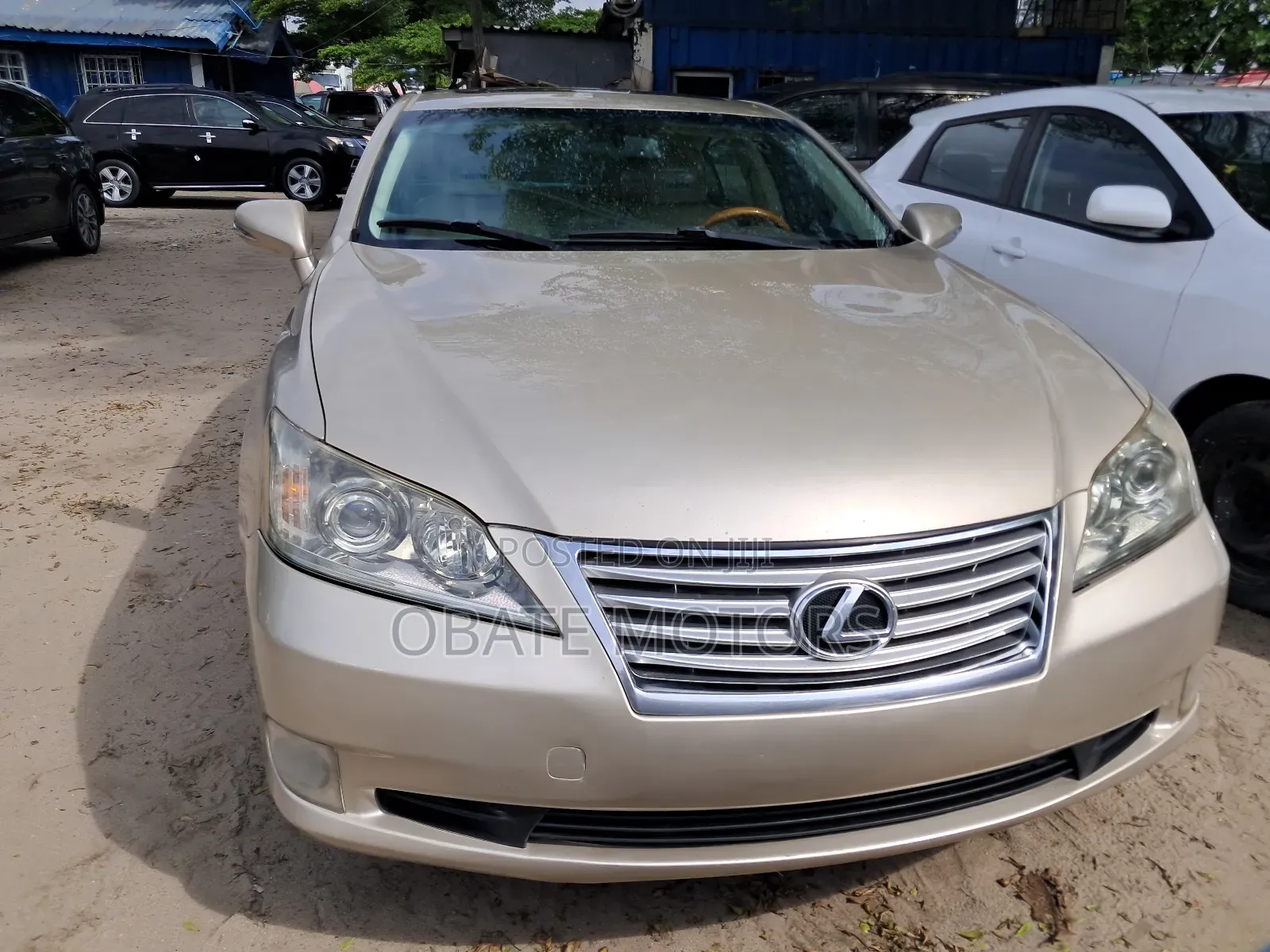 Lexus ES 350 2012 Gold