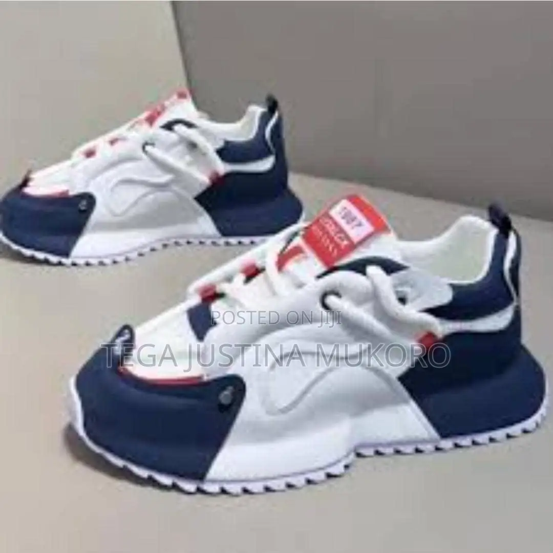 Top Quality Fashion Footwear