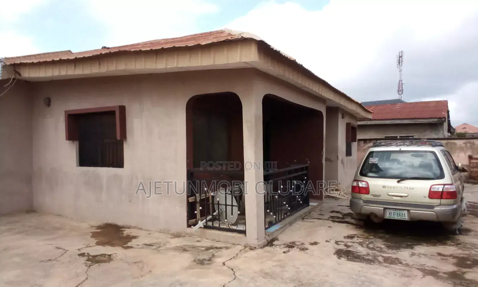 3bdrm Block of Flats in Olaitan Bayo Street for sale