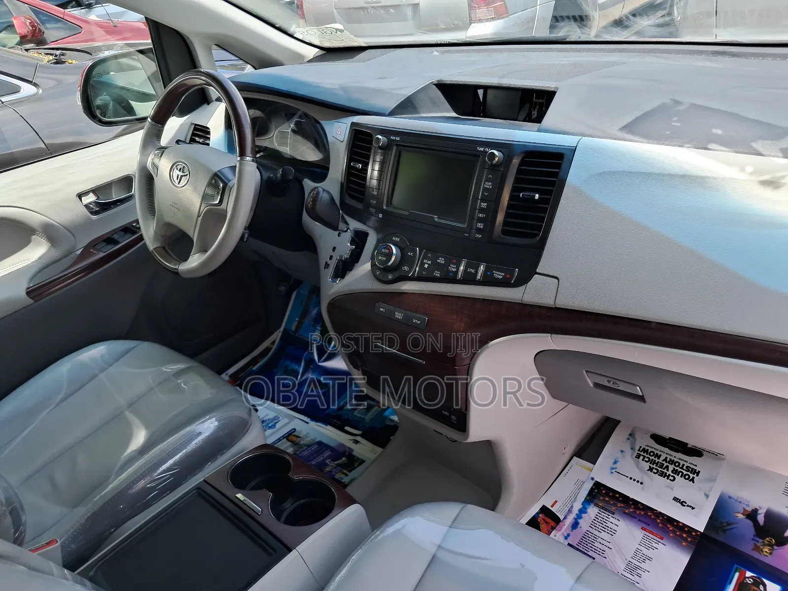 Toyota Sienna Limited AWD 7-Passenger 2013 Red