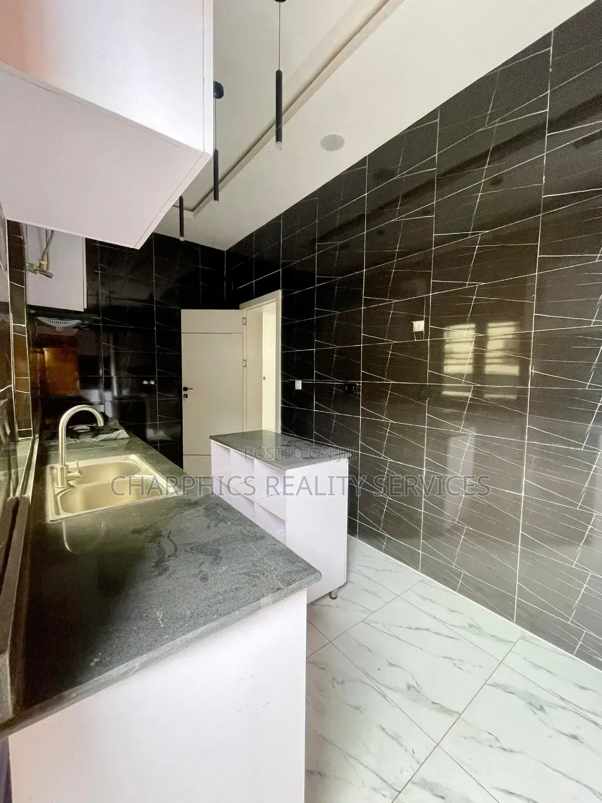 4bdrm Duplex in Ikota for sale
