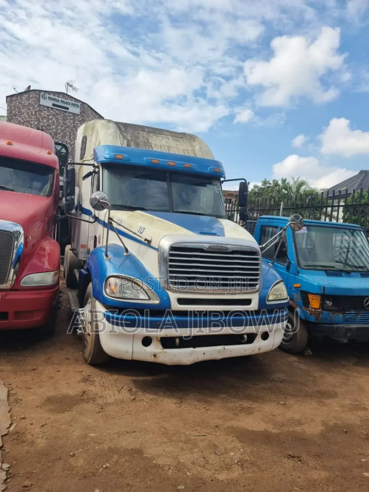 Freightliner Truck 10tyres