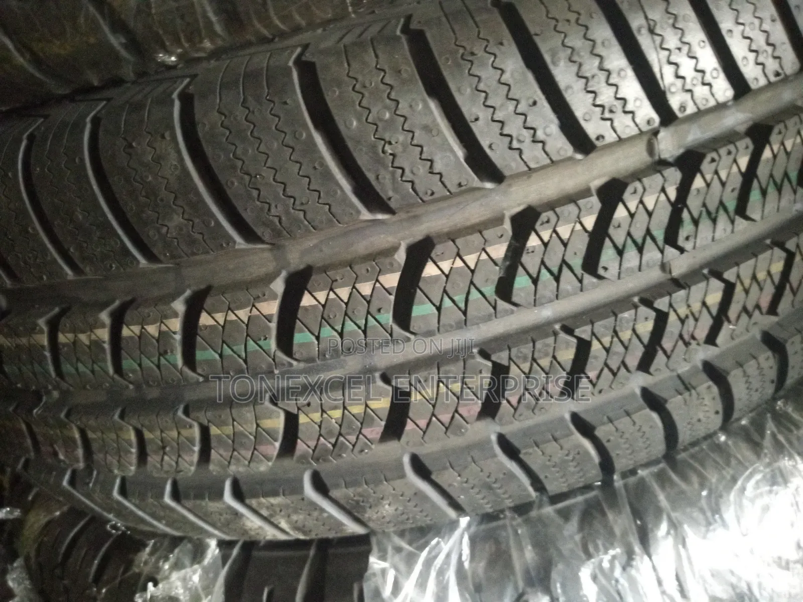 Latest Continental Tyre 225/75/16c LT Made in Germany
