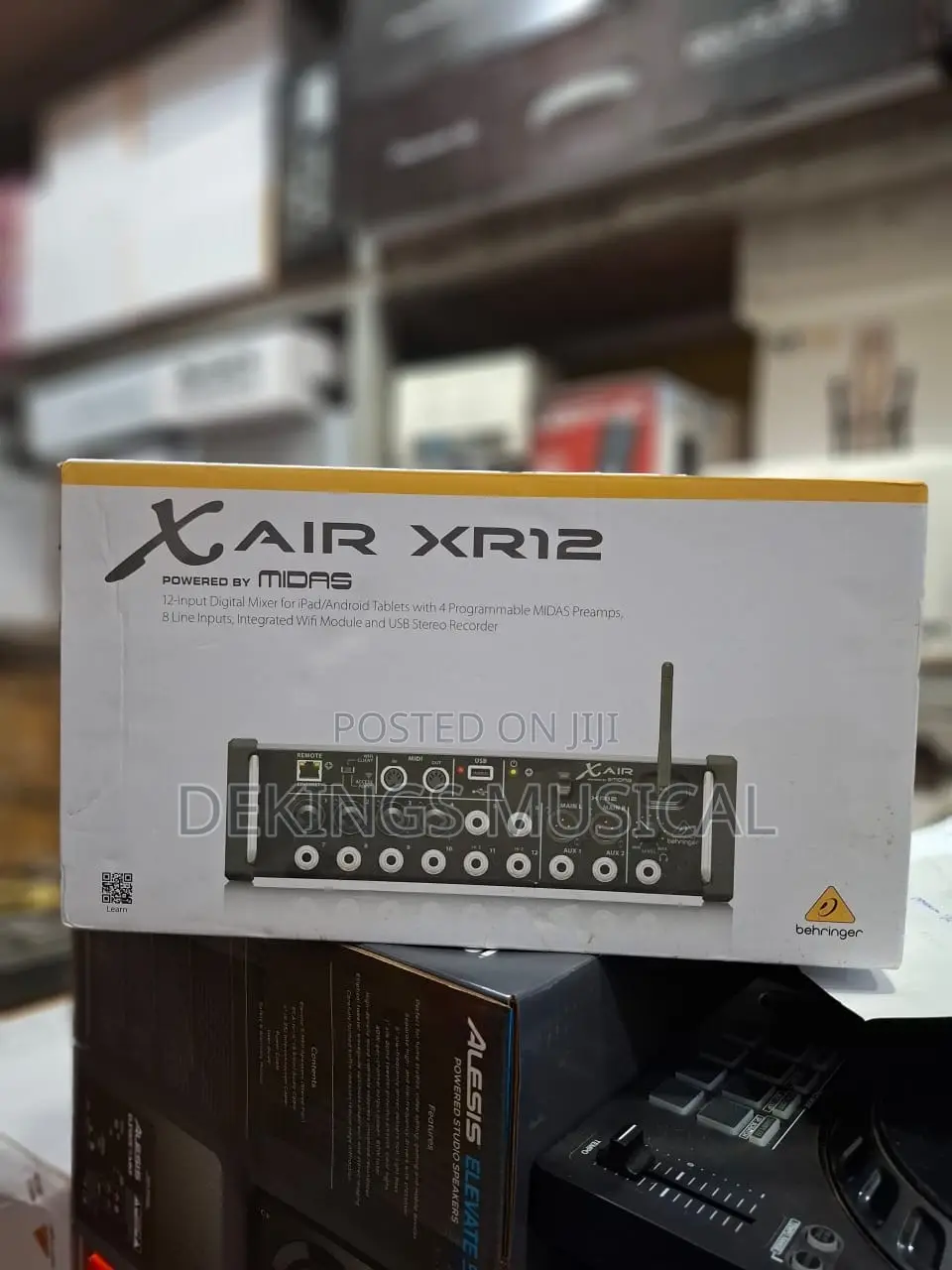 Original Behringer Xair XR12