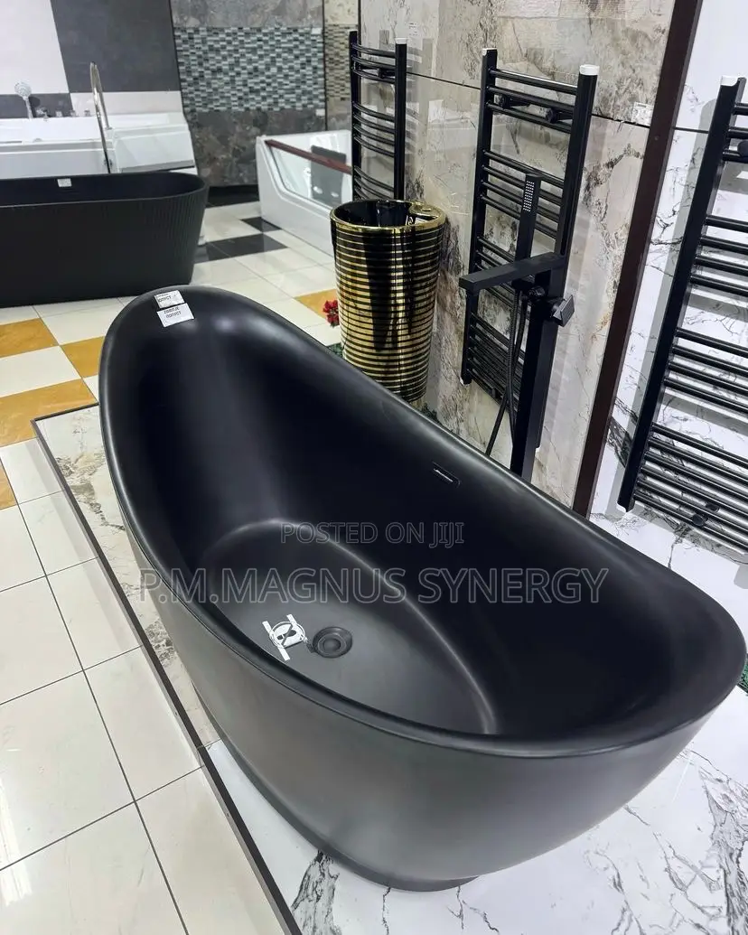 England Standard Egg Design Black Shower Bath Tub.