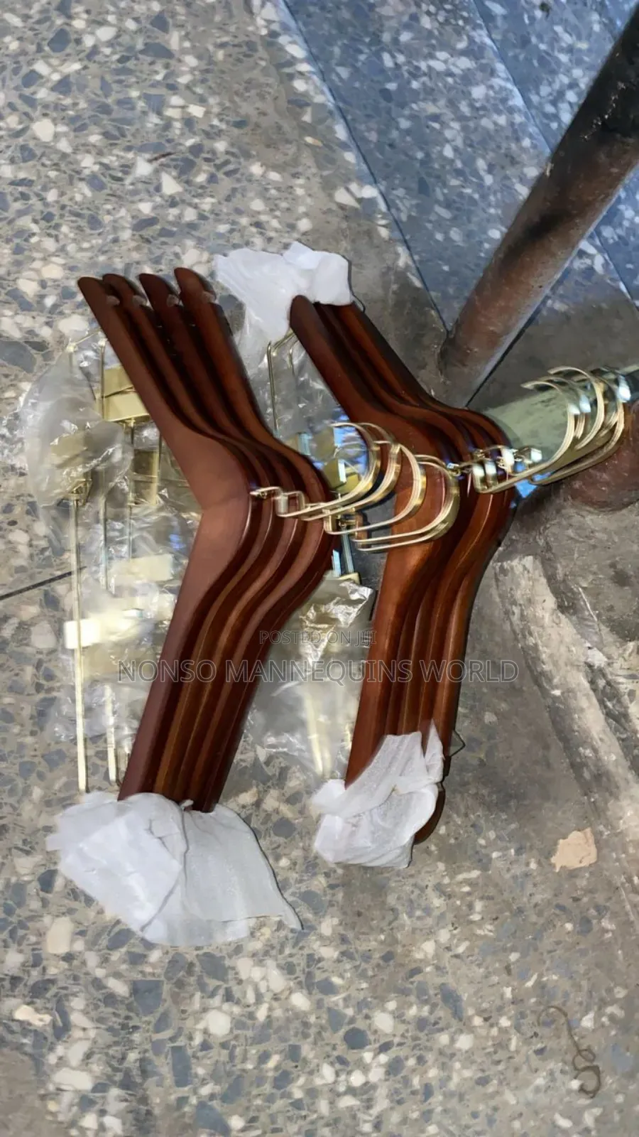 High Quality Two In One Brown Wooden Hangers With Clips