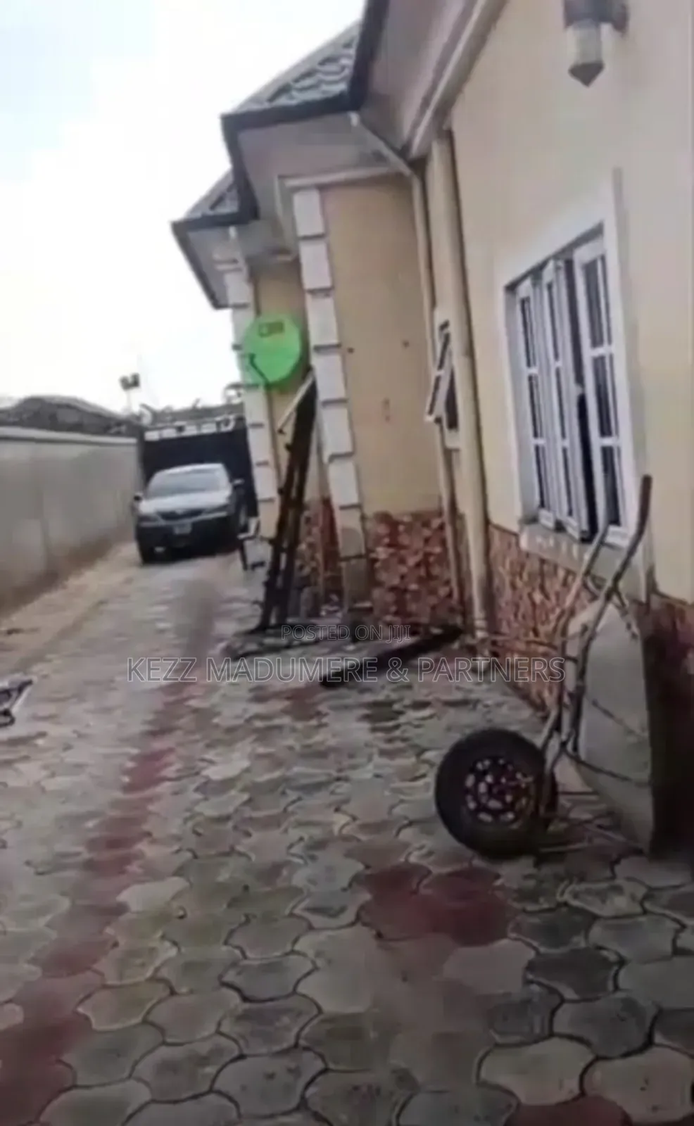 5bdrm Bungalow in Odani Green Estate,, Port-Harcourt for sale